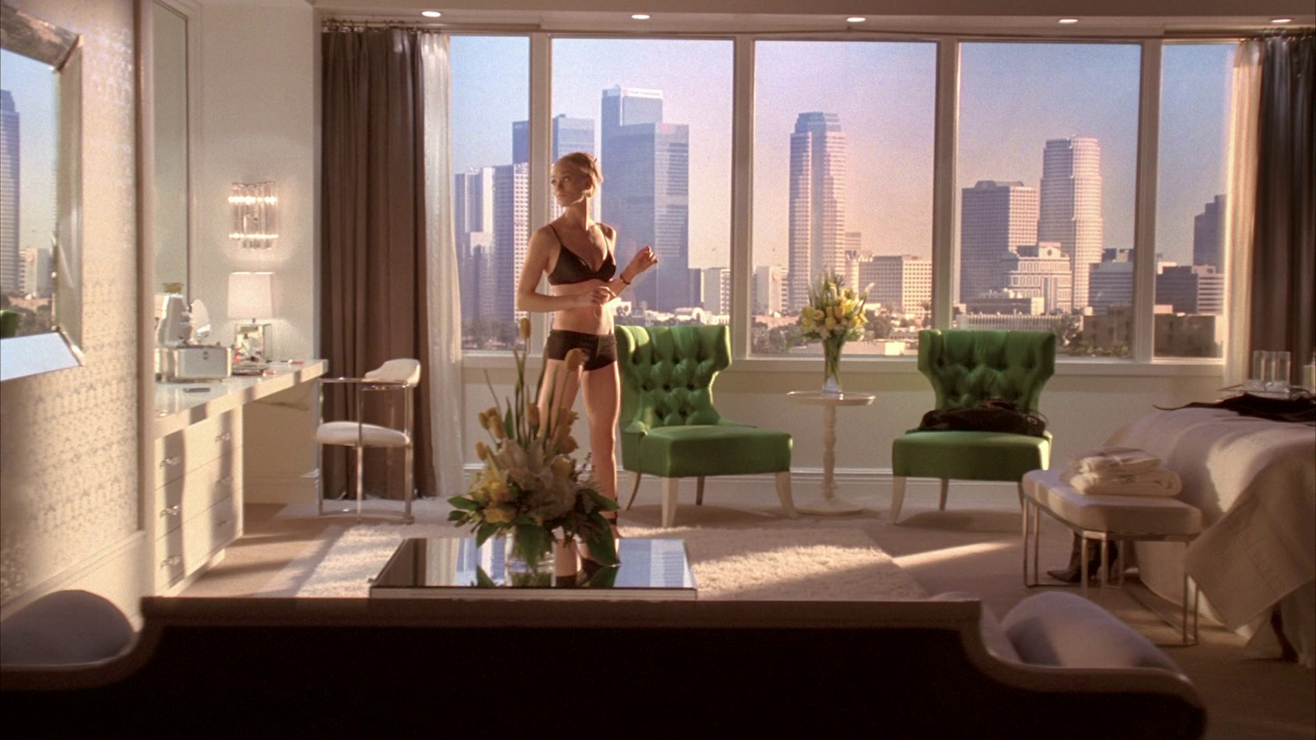 1x01_Pilot_0097.jpg