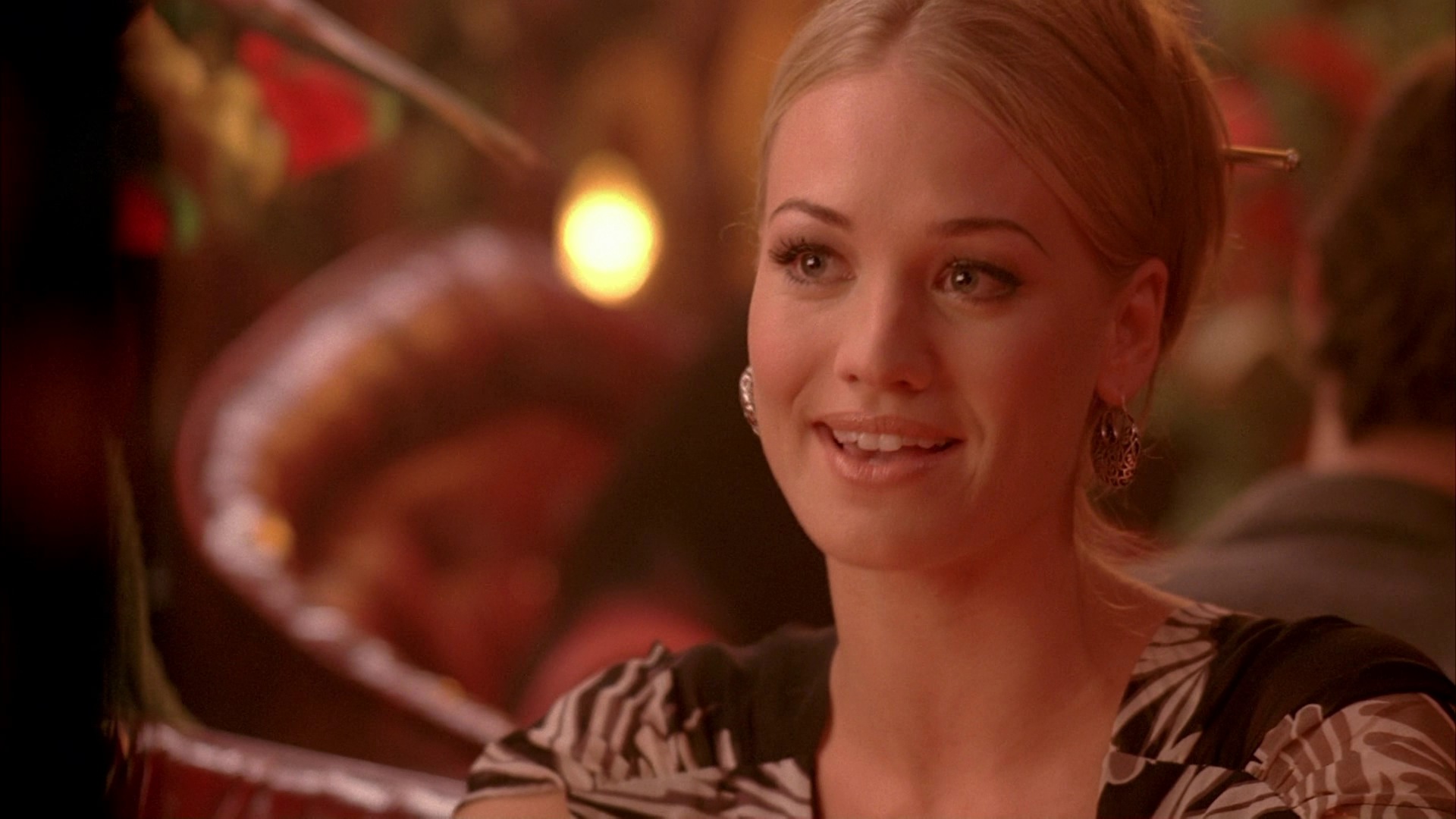 1x01_Pilot_0126.jpg