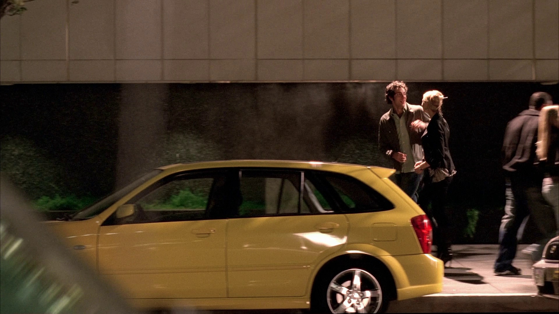 1x01_Pilot_0174.jpg