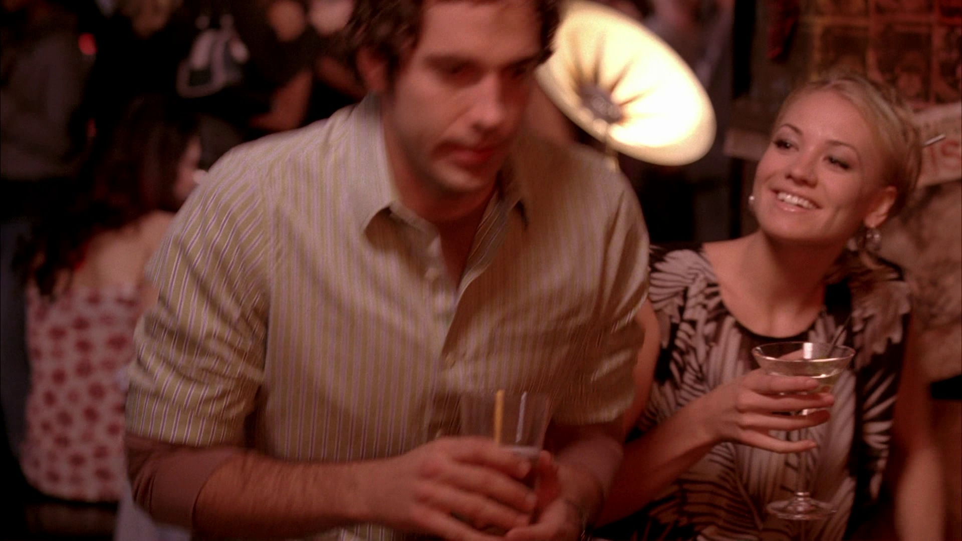 1x01_Pilot_0178.jpg