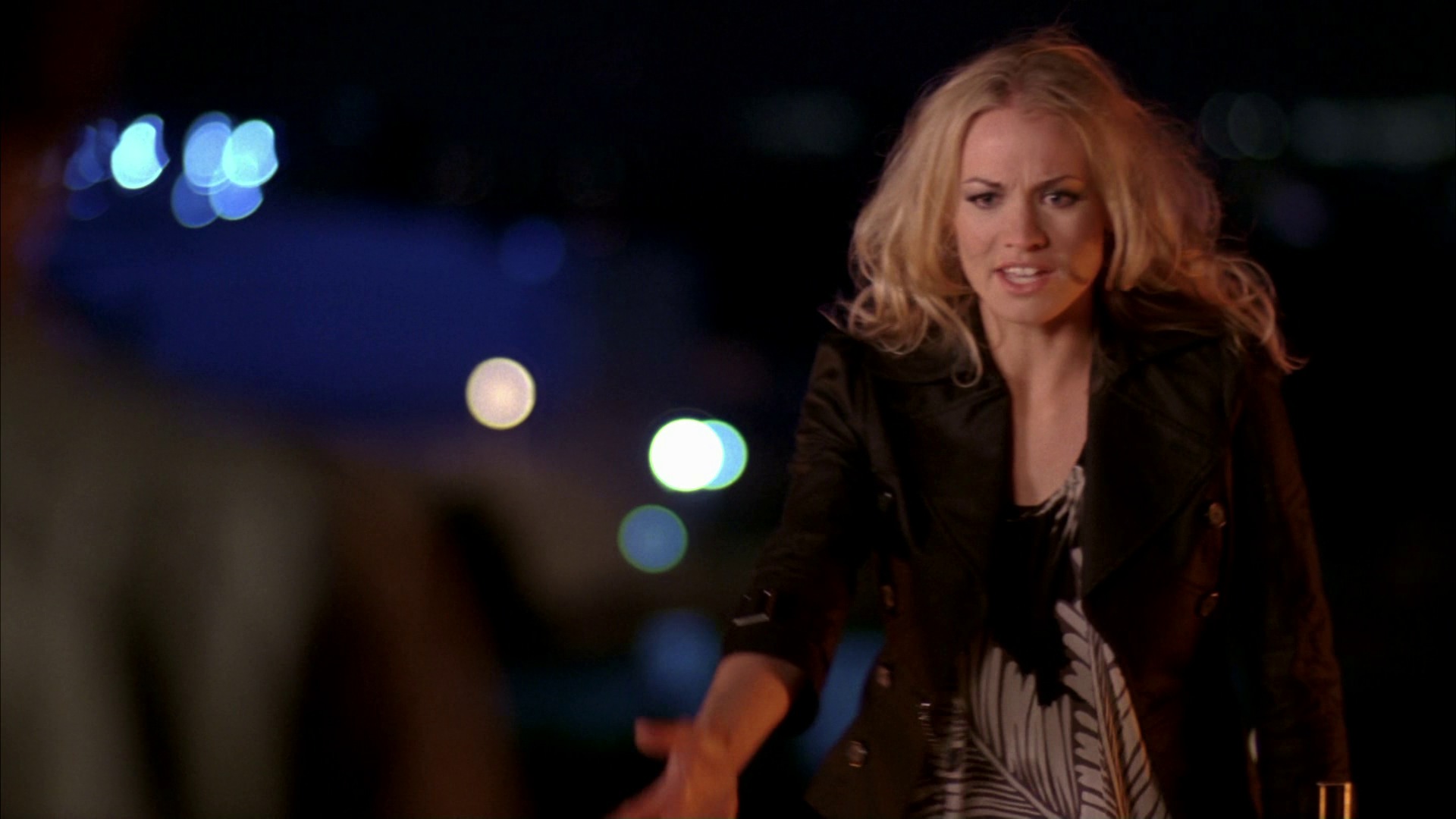 1x01_Pilot_0235.jpg