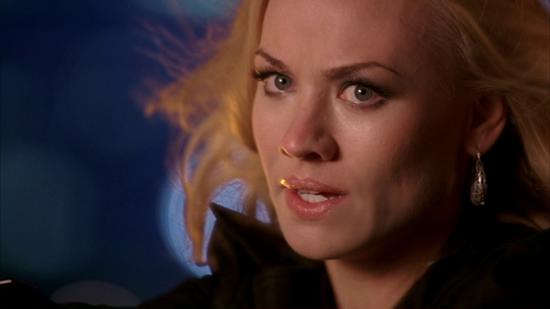 1x01_Pilot_0258.jpg
