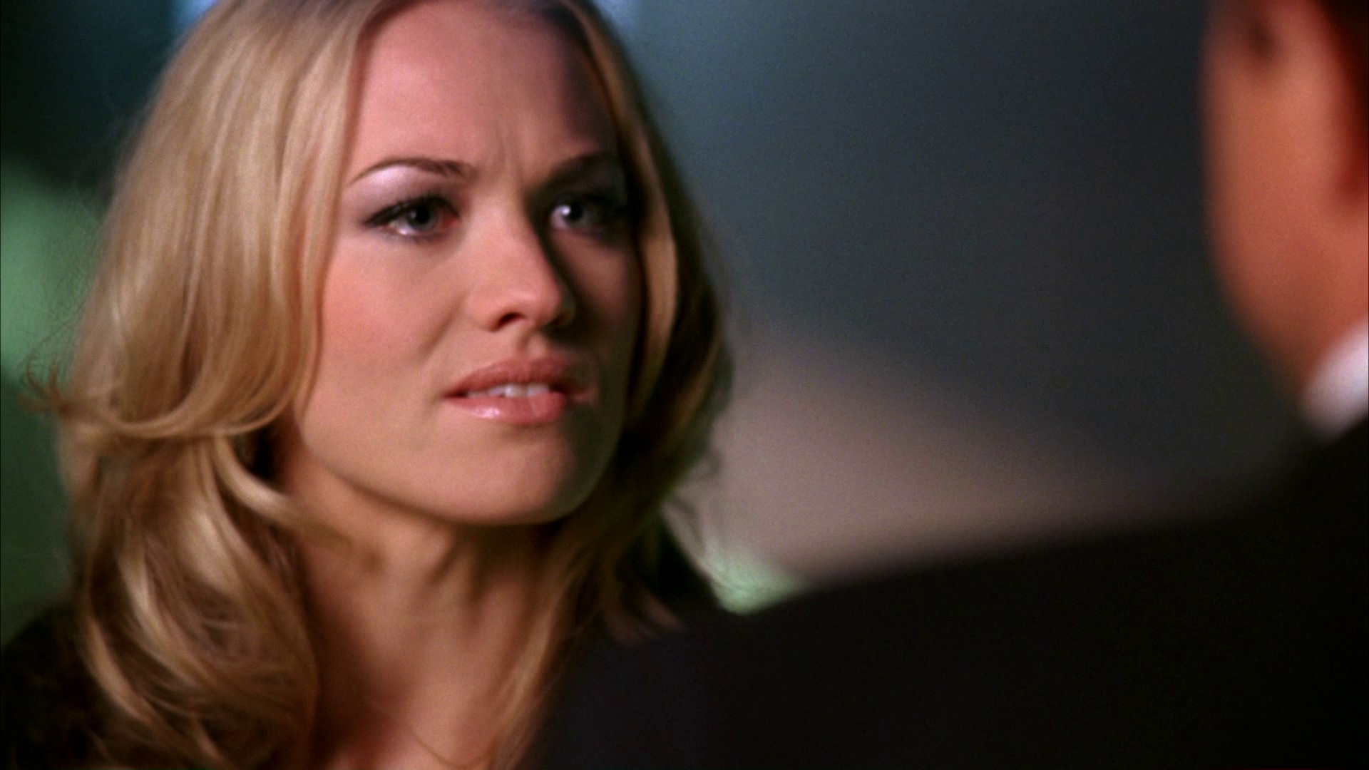 1x01_Pilot_0336.jpg