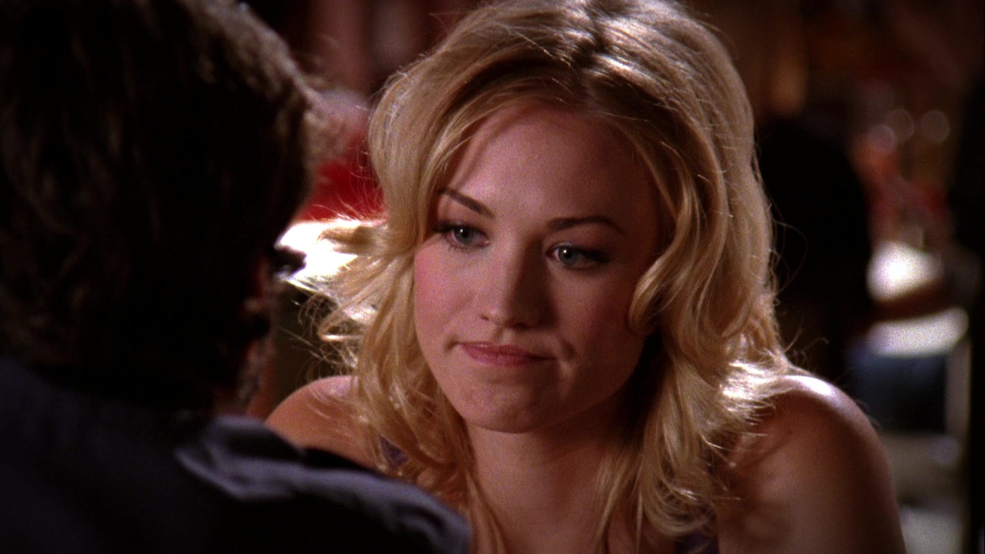 Chuck_2x01_ChuckVersustheFirstDate_0200.jpg Chuck_2x01_ChuckVersustheFirstDate_0200.jpg