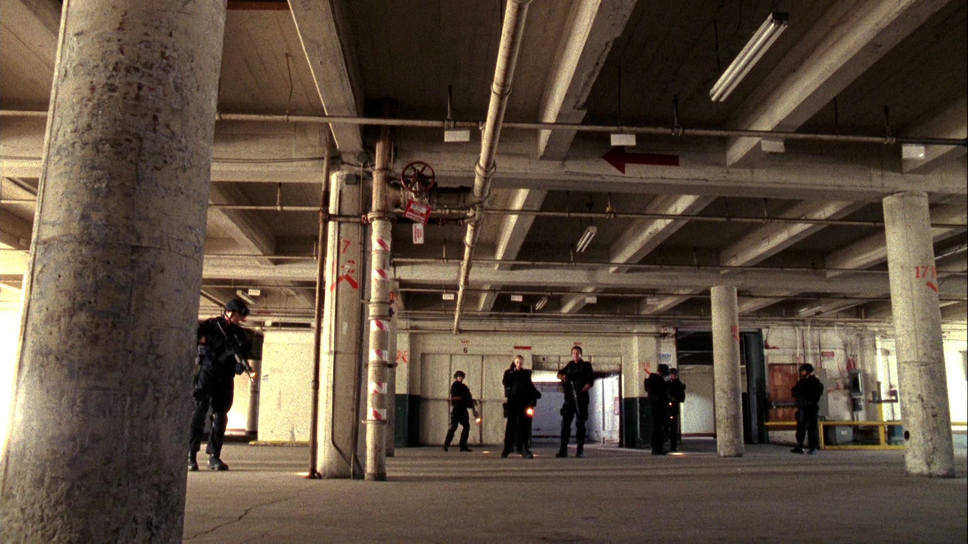 Chuck_2x01_ChuckVersustheFirstDate_0298.jpg