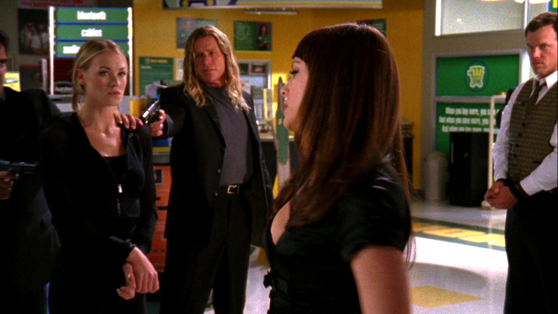 Chuck_2x02_ChuckVersustheSeduction_0353.jpg