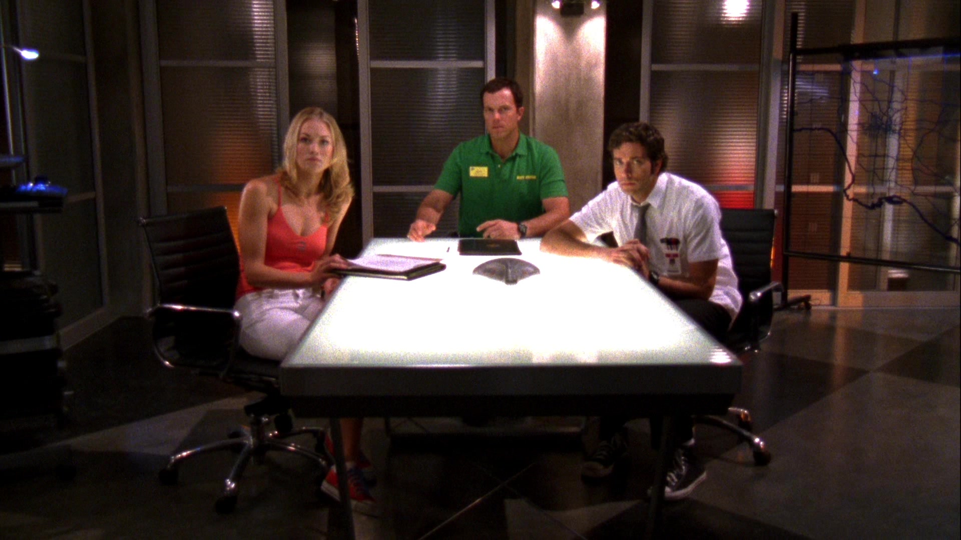 Chuck_2x03_ChuckVersustheBreak-Up_0066.jpg
