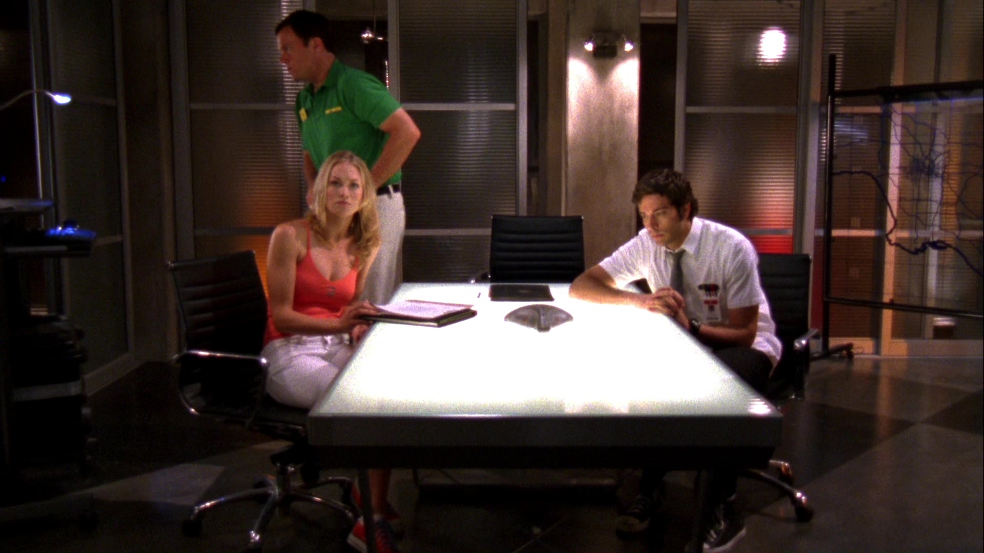 Chuck_2x03_ChuckVersustheBreak-Up_0067.jpg
