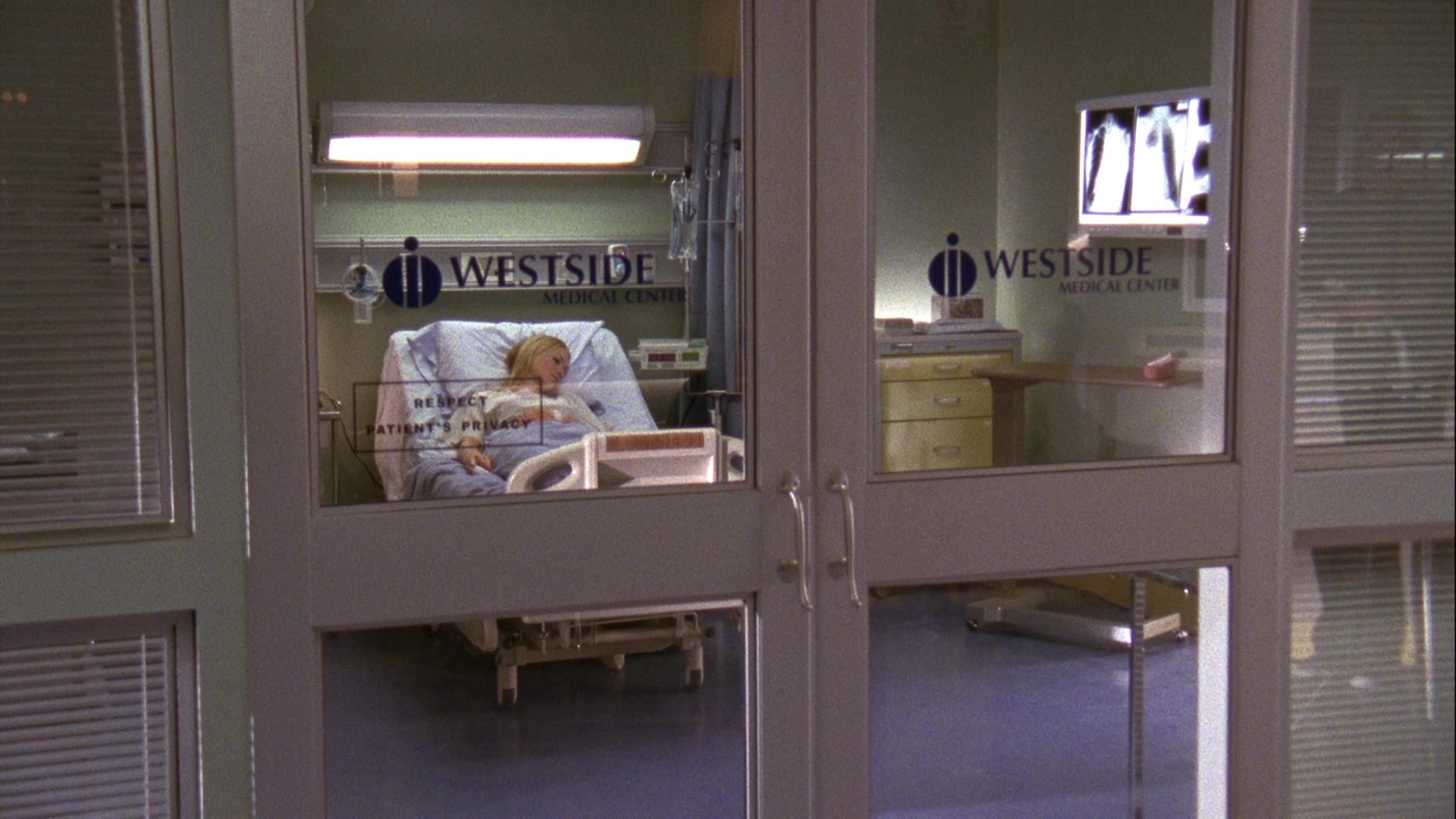 Chuck_2x03_ChuckVersustheBreak-Up_0220.jpg