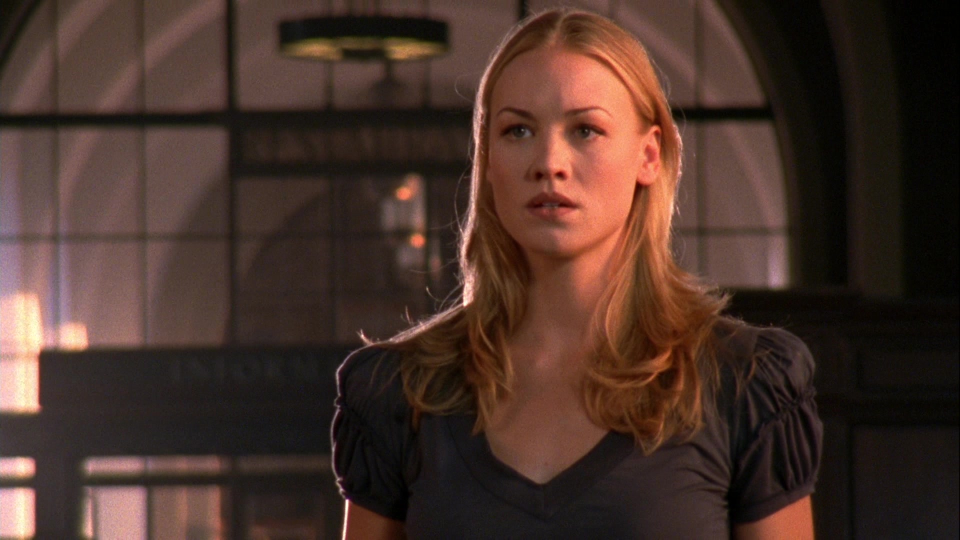 Chuck_2x03_ChuckVersustheBreak-Up_0273.jpg