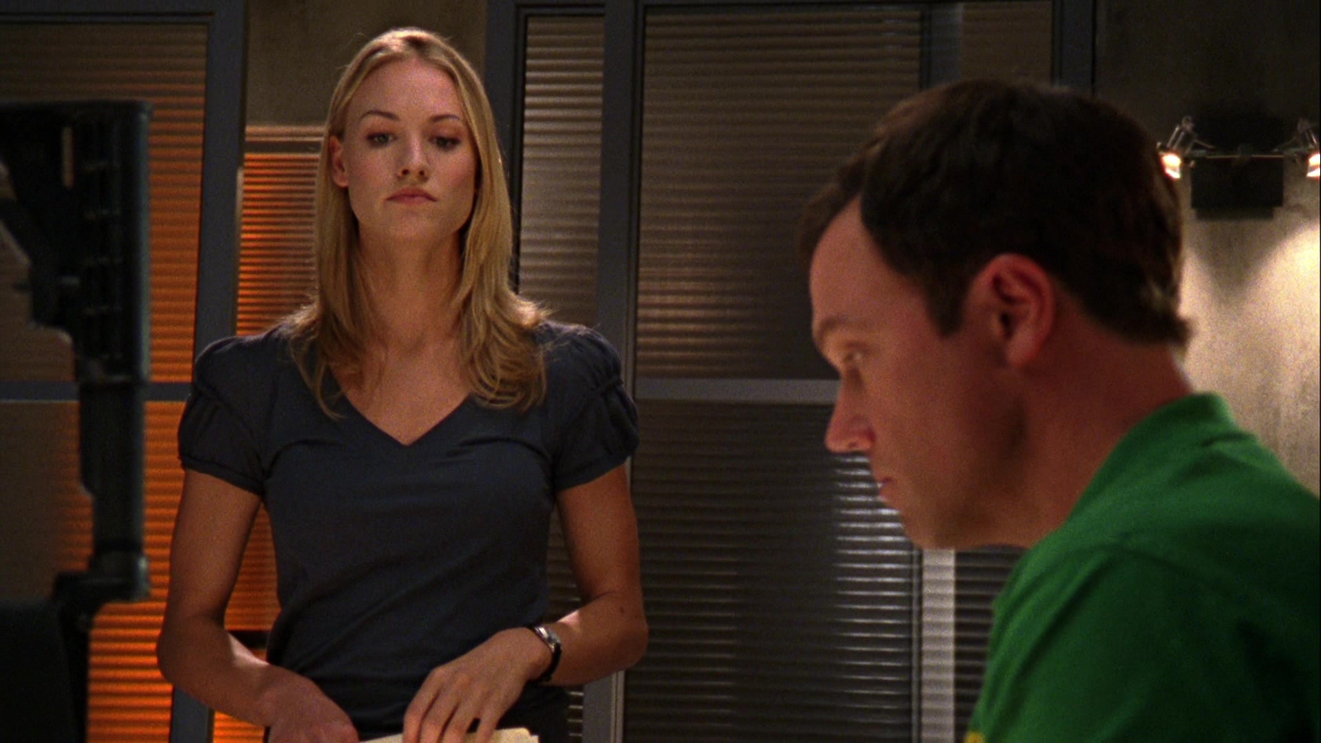 Chuck_2x03_ChuckVersustheBreak-Up_0281.jpg