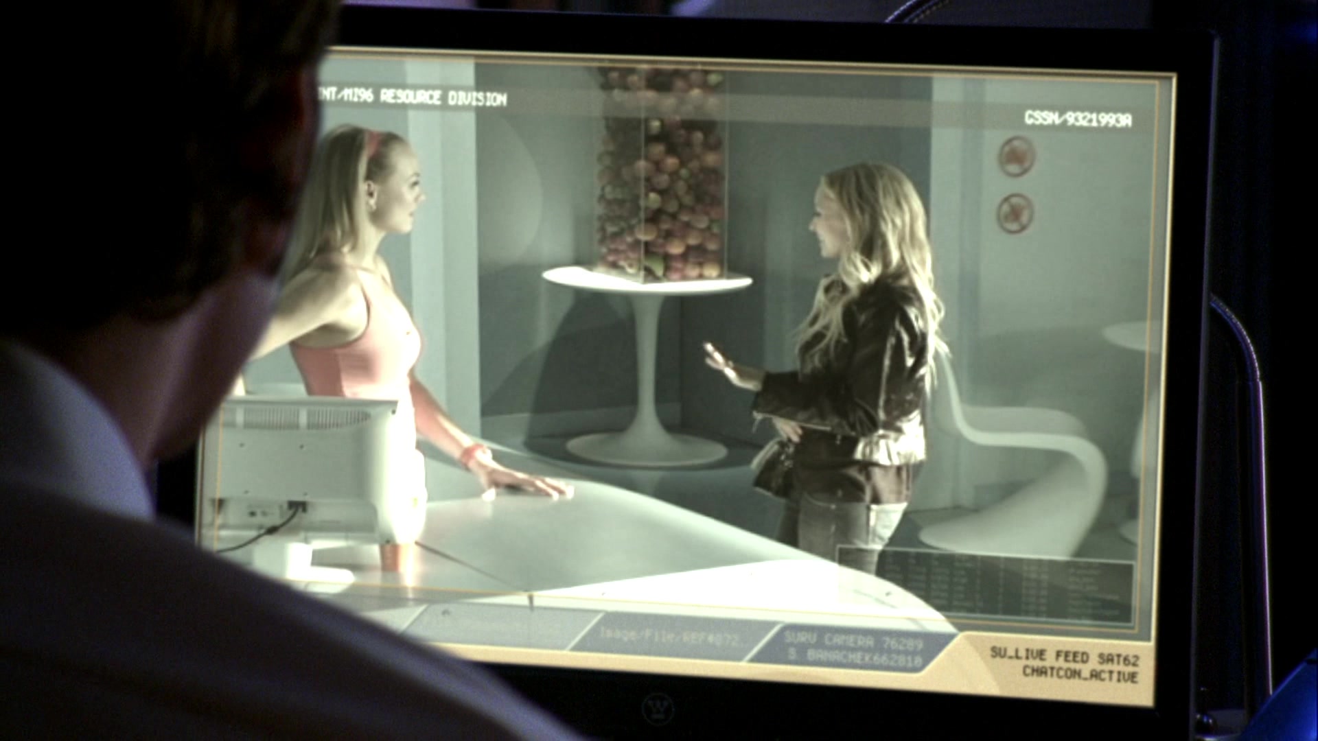 Chuck_2x04_ChuckVersustheCougars_0122.jpg