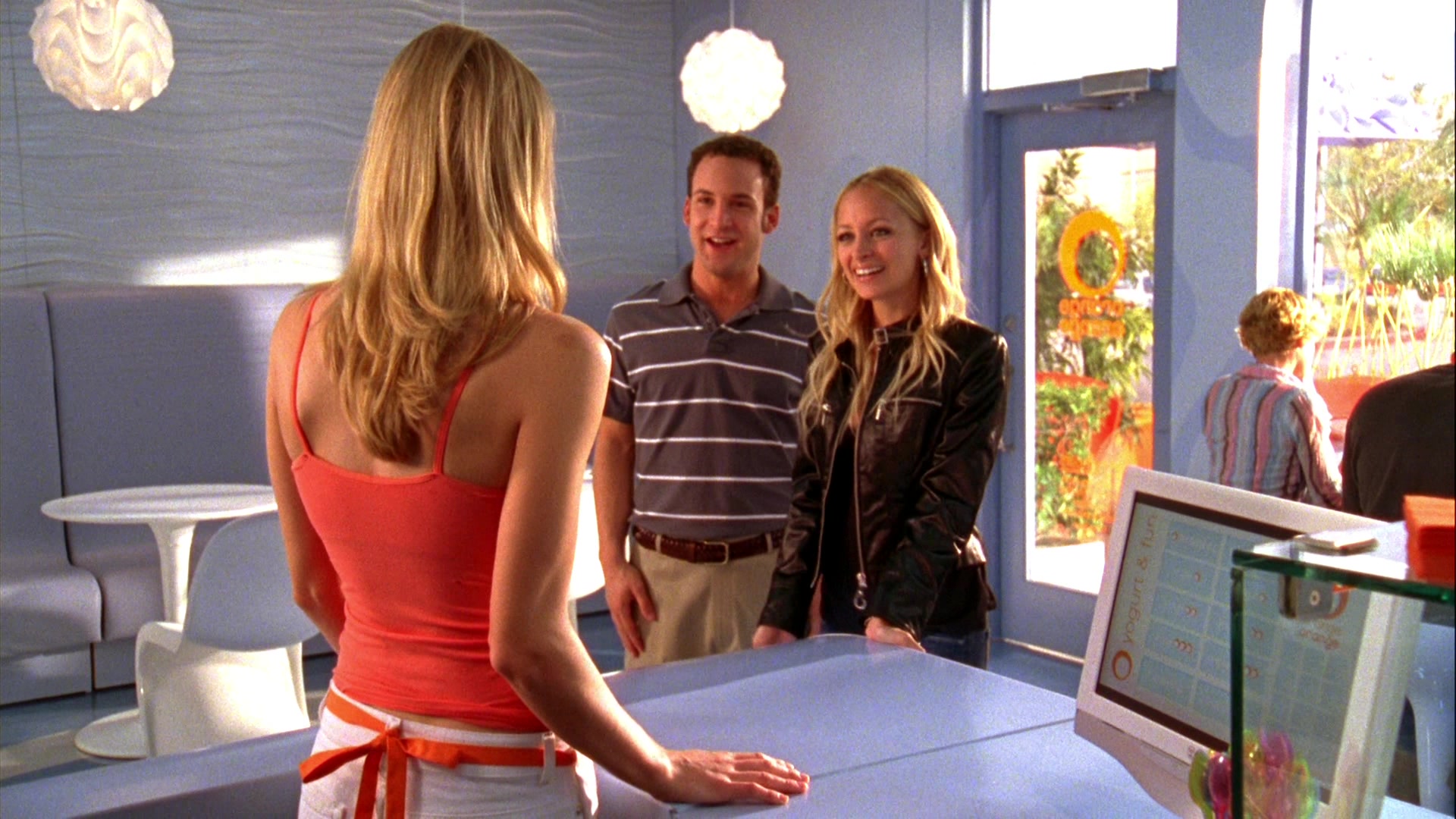 Chuck_2x04_ChuckVersustheCougars_0151.jpg