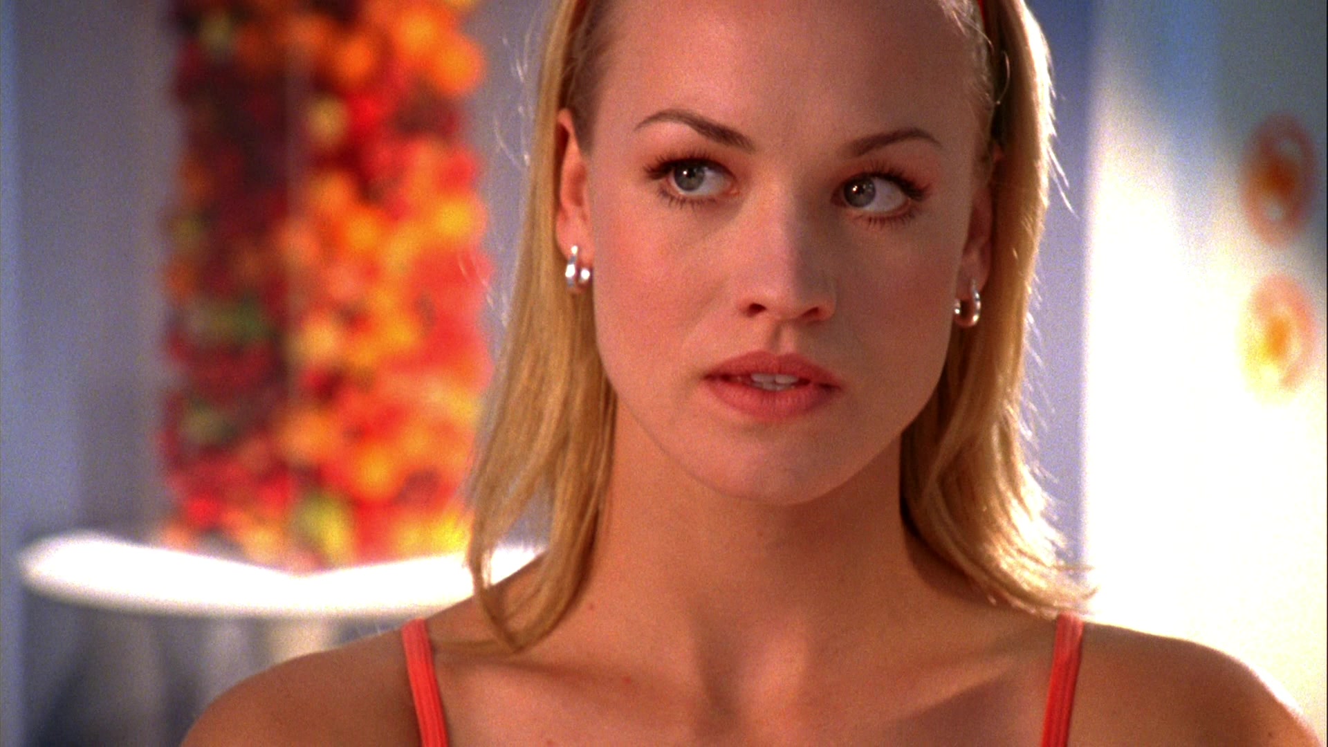 Chuck_2x04_ChuckVersustheCougars_0194.jpg