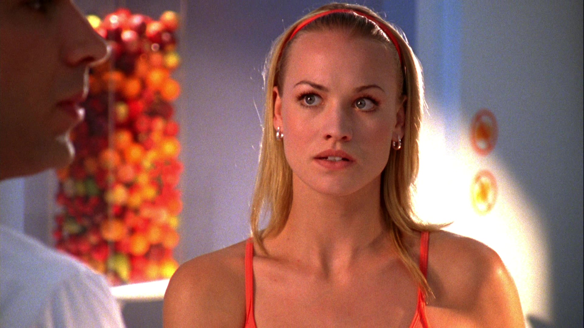 Chuck_2x04_ChuckVersustheCougars_0198.jpg