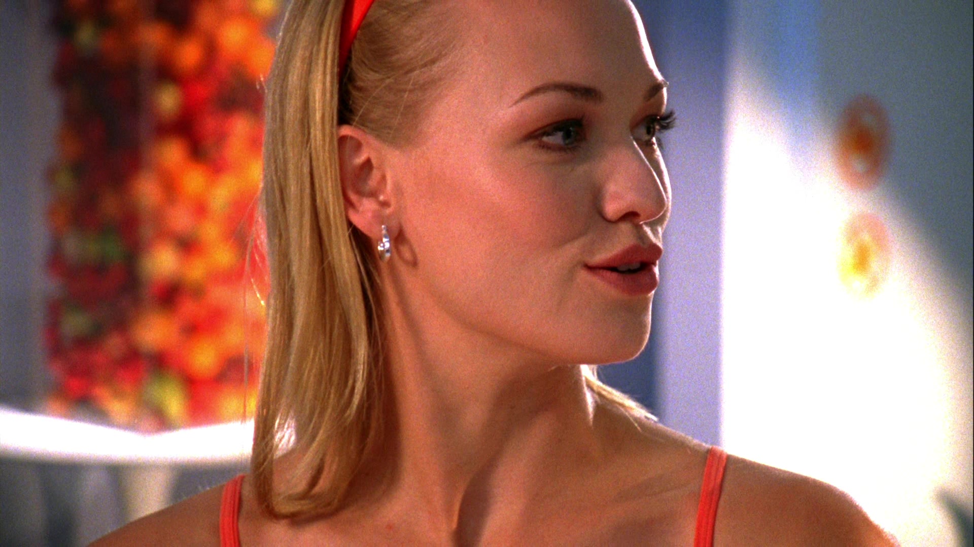 Chuck_2x04_ChuckVersustheCougars_0201.jpg Chuck_2x04_ChuckVersustheCougars_0201.jpg