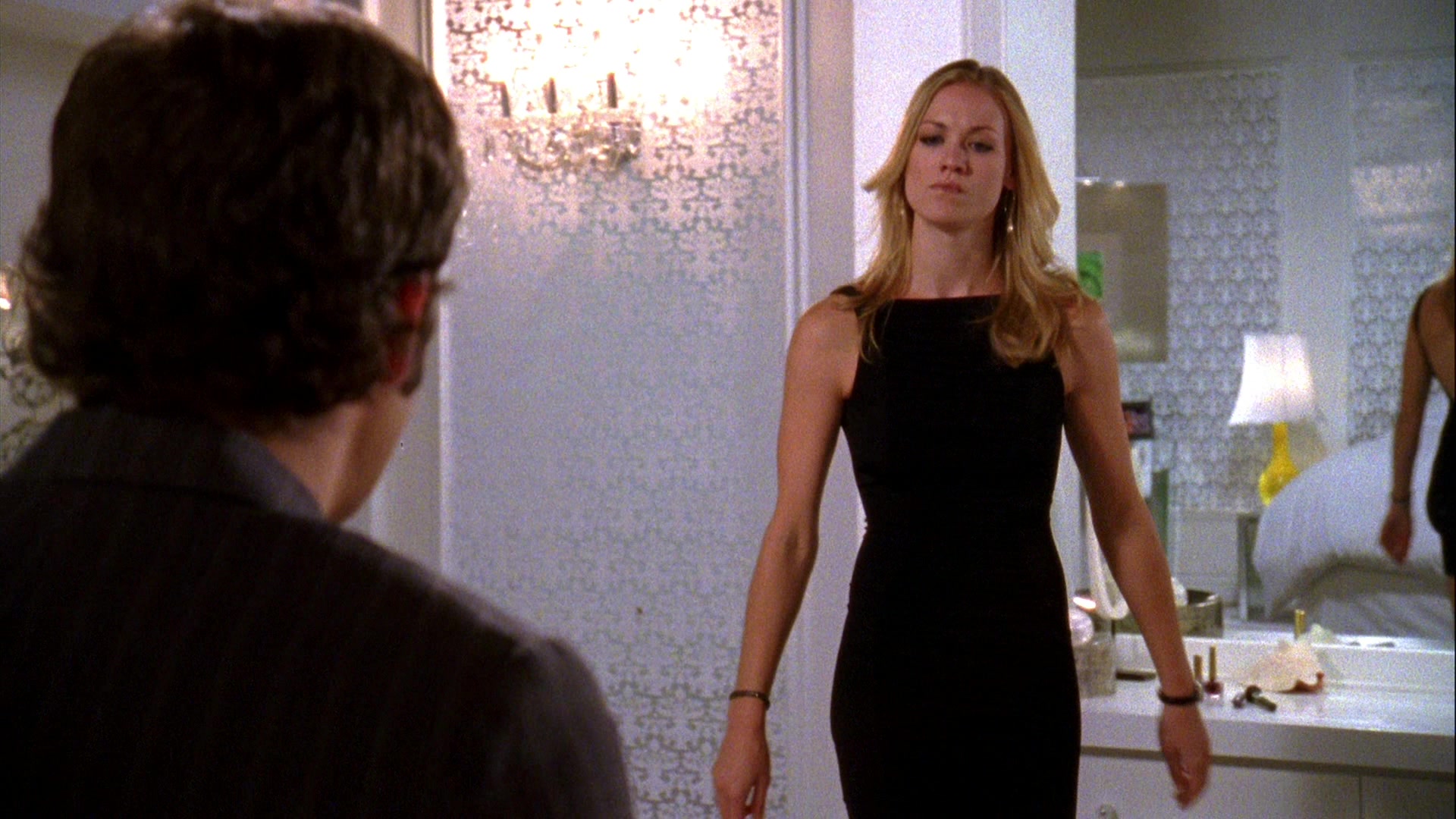 Chuck_2x04_ChuckVersustheCougars_0247.jpg