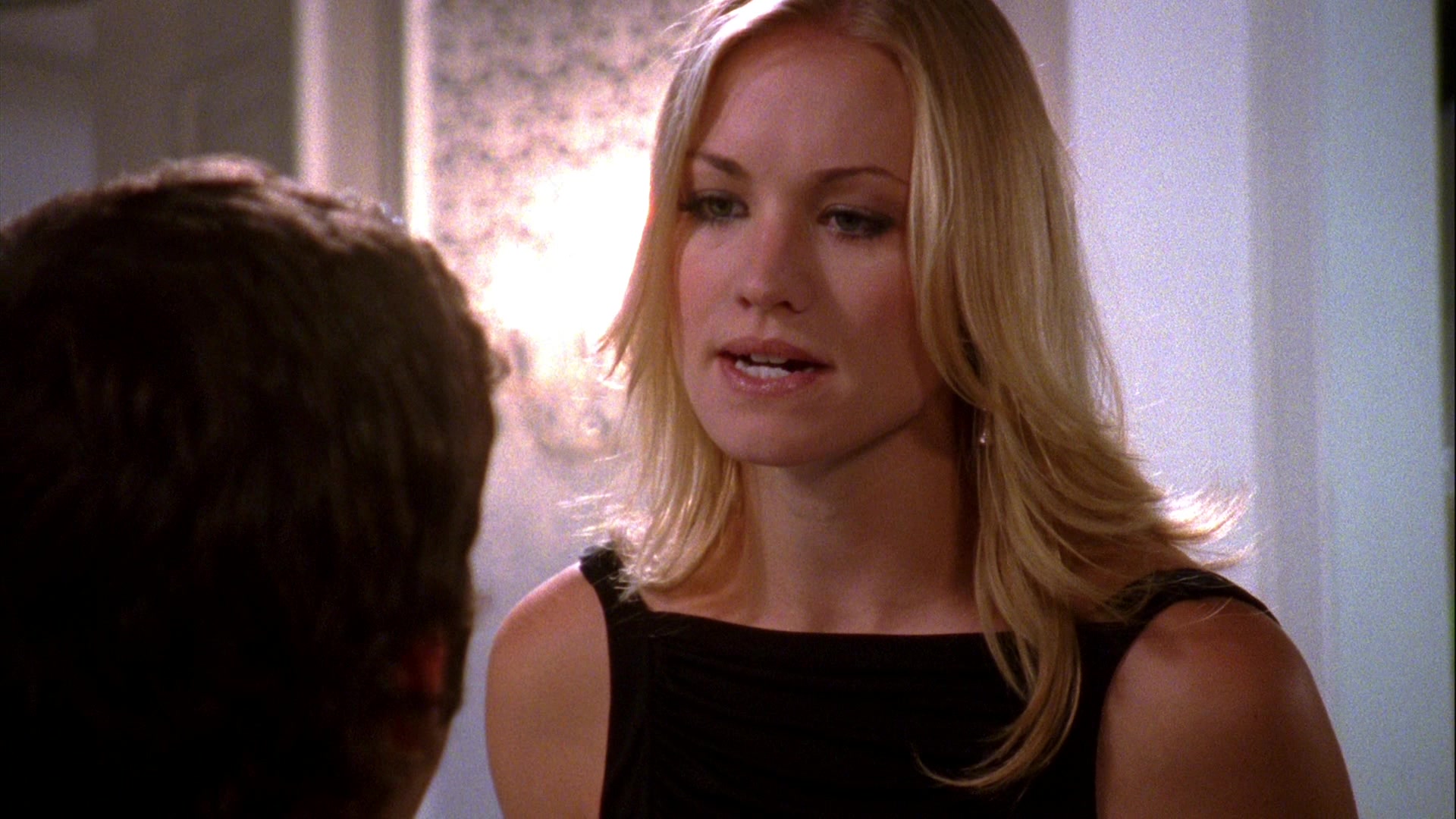 Chuck_2x04_ChuckVersustheCougars_0249.jpg