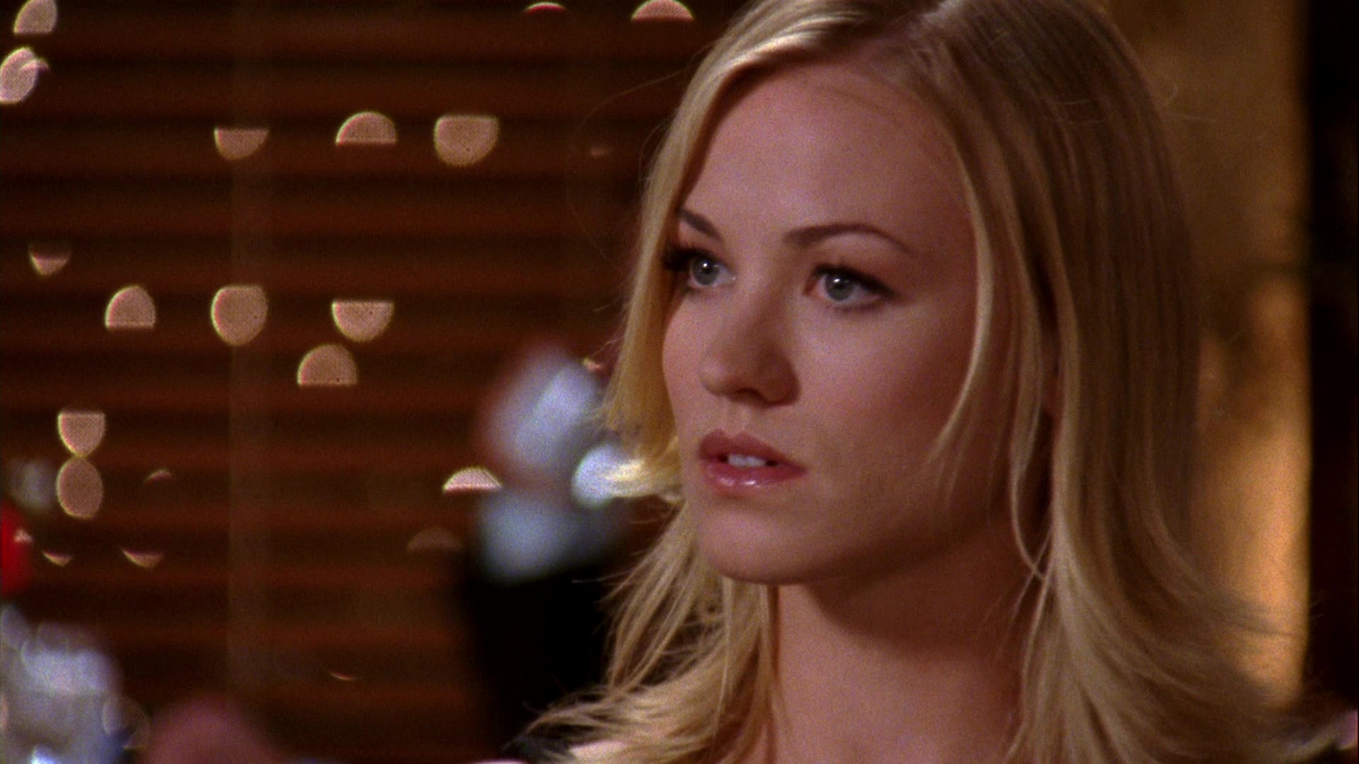 Chuck_2x04_ChuckVersustheCougars_0281.jpg