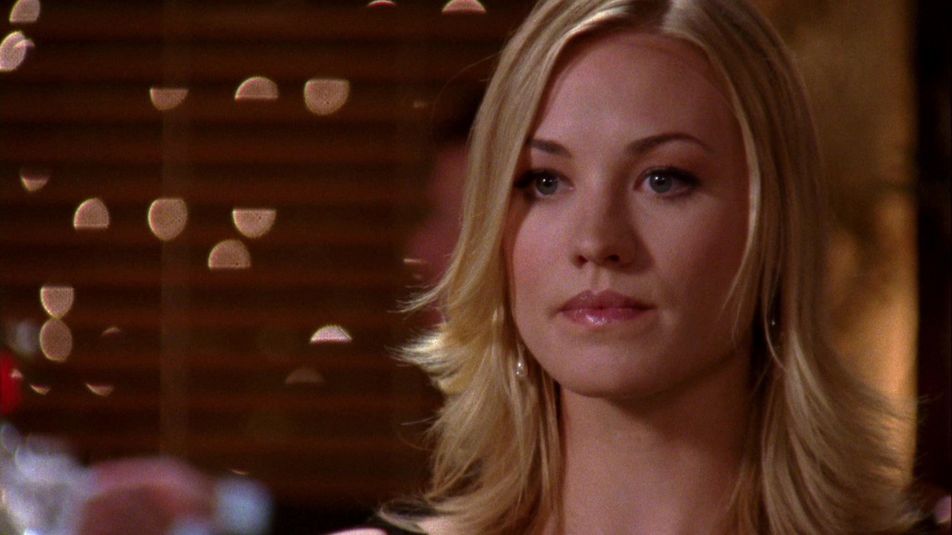 Chuck_2x04_ChuckVersustheCougars_0283.jpg