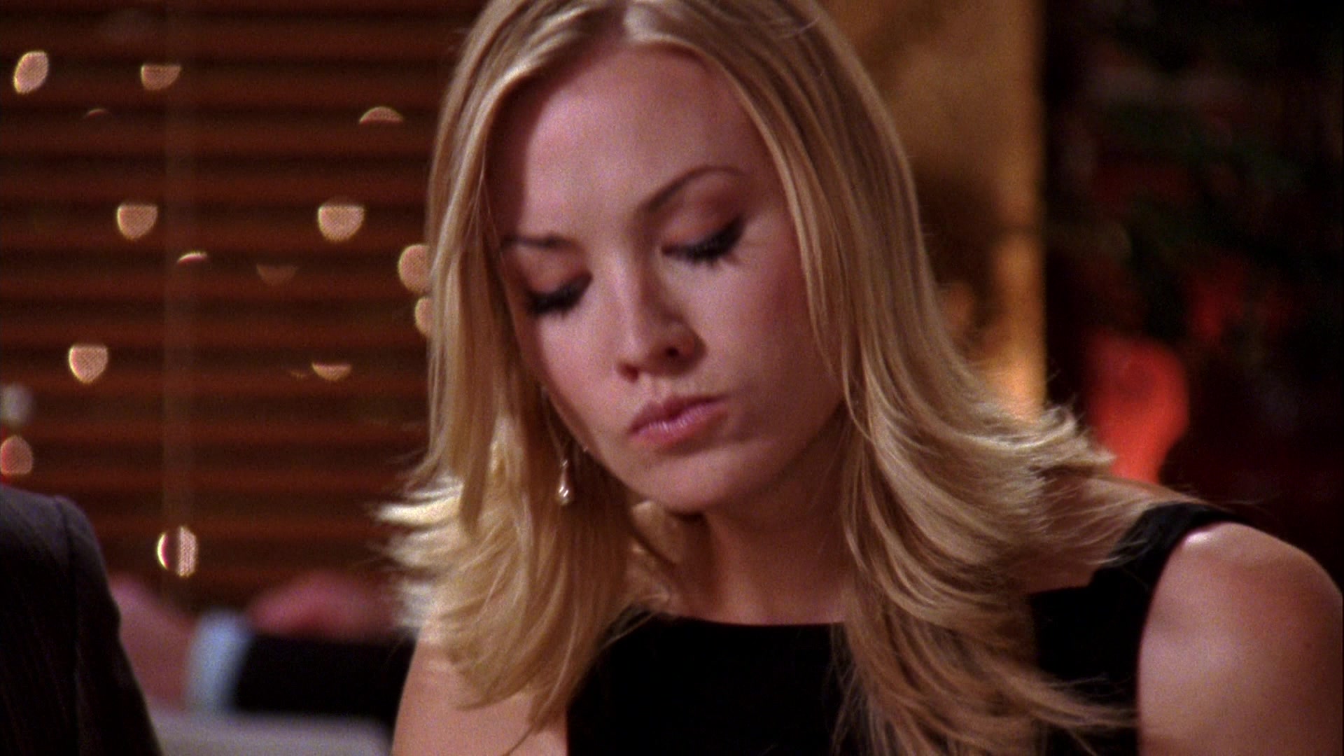 Chuck_2x04_ChuckVersustheCougars_0295.jpg