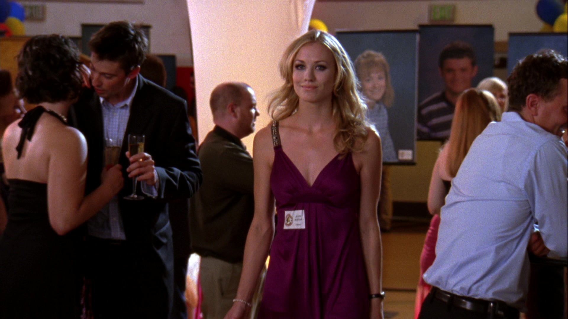 Chuck_2x04_ChuckVersustheCougars_0487.jpg