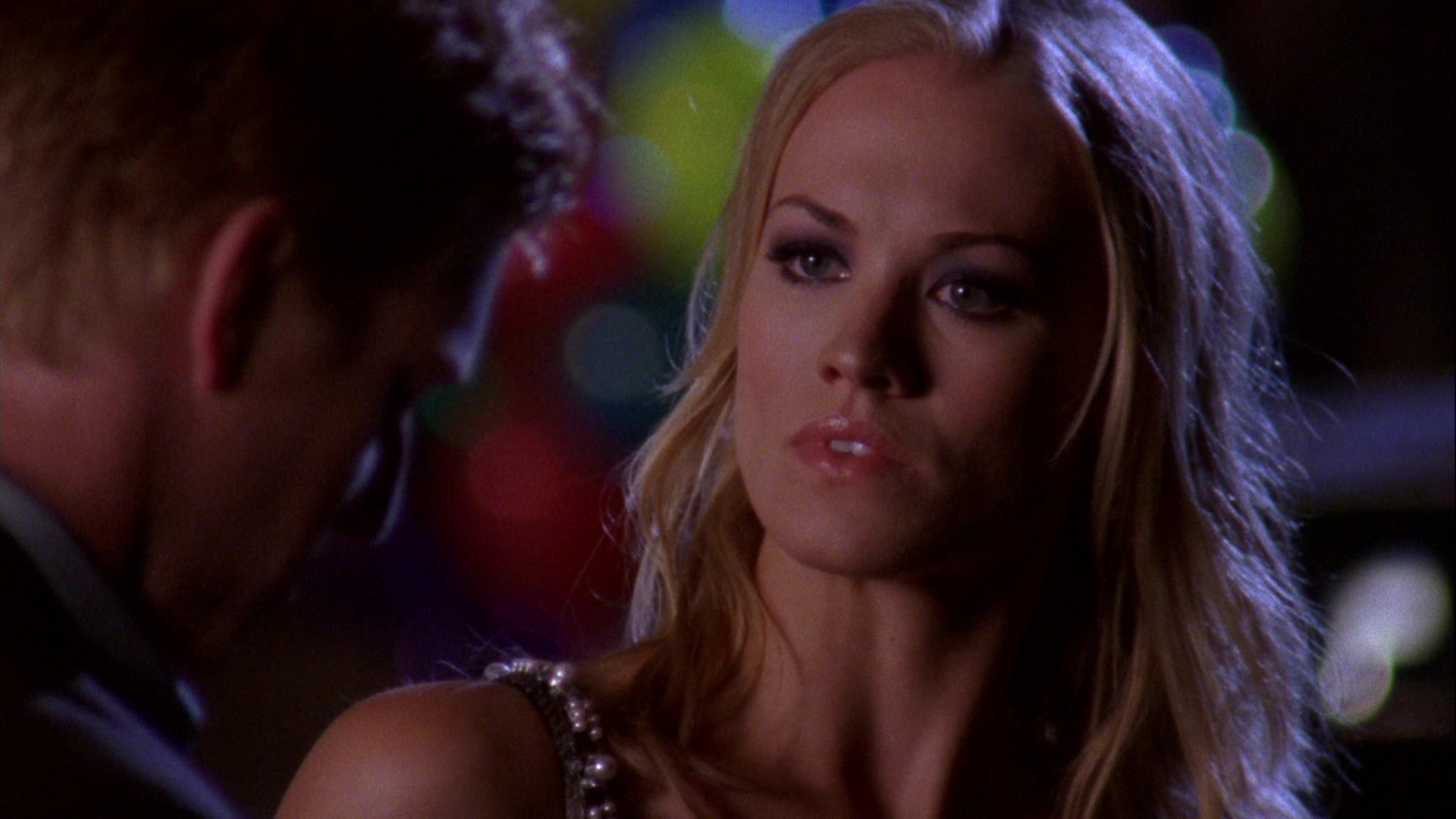 Chuck_2x04_ChuckVersustheCougars_0505.jpg