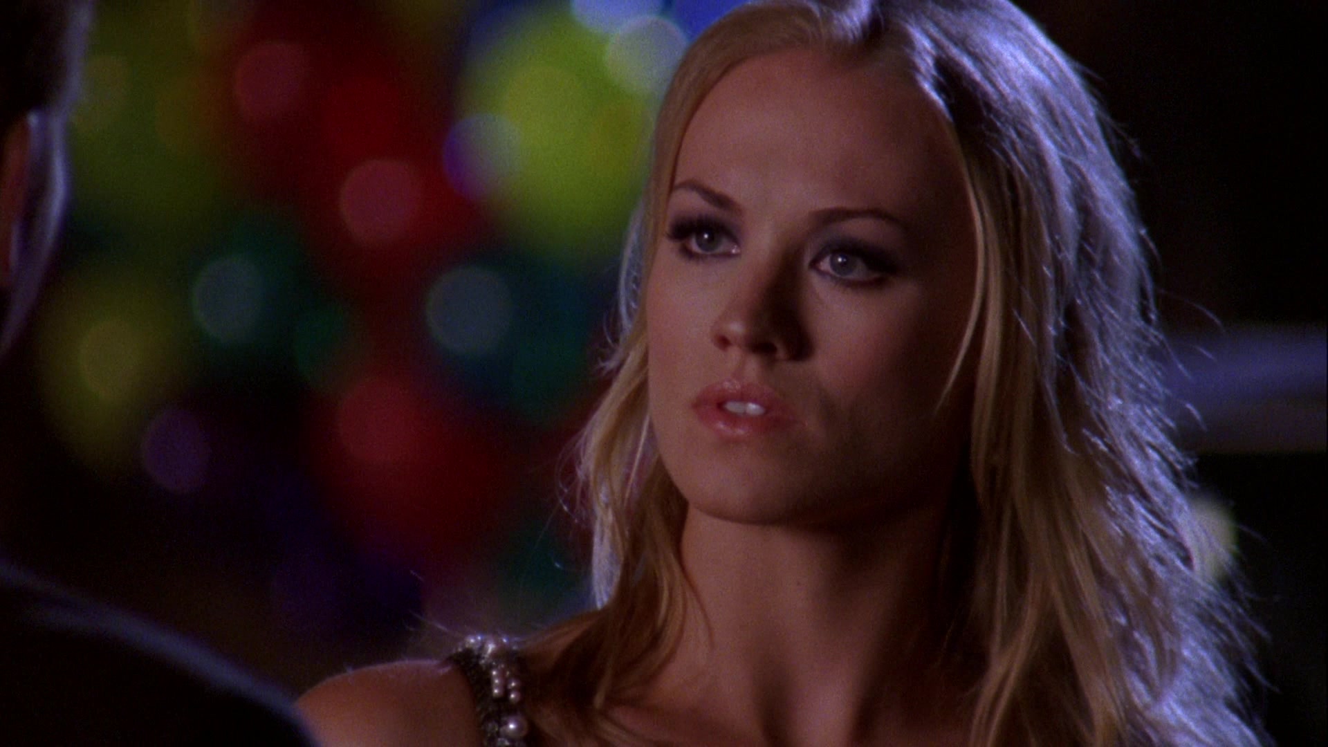 Chuck_2x04_ChuckVersustheCougars_0506.jpg