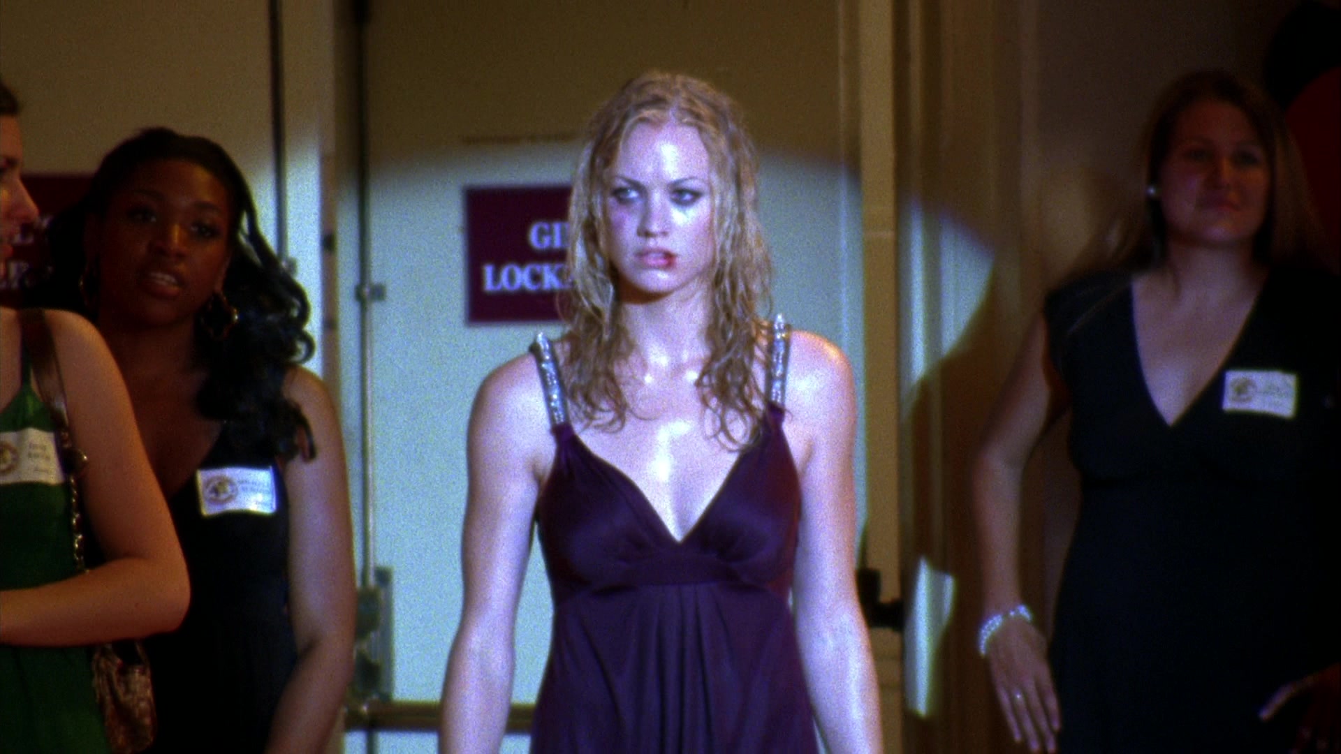 Chuck_2x04_ChuckVersustheCougars_0587.jpg