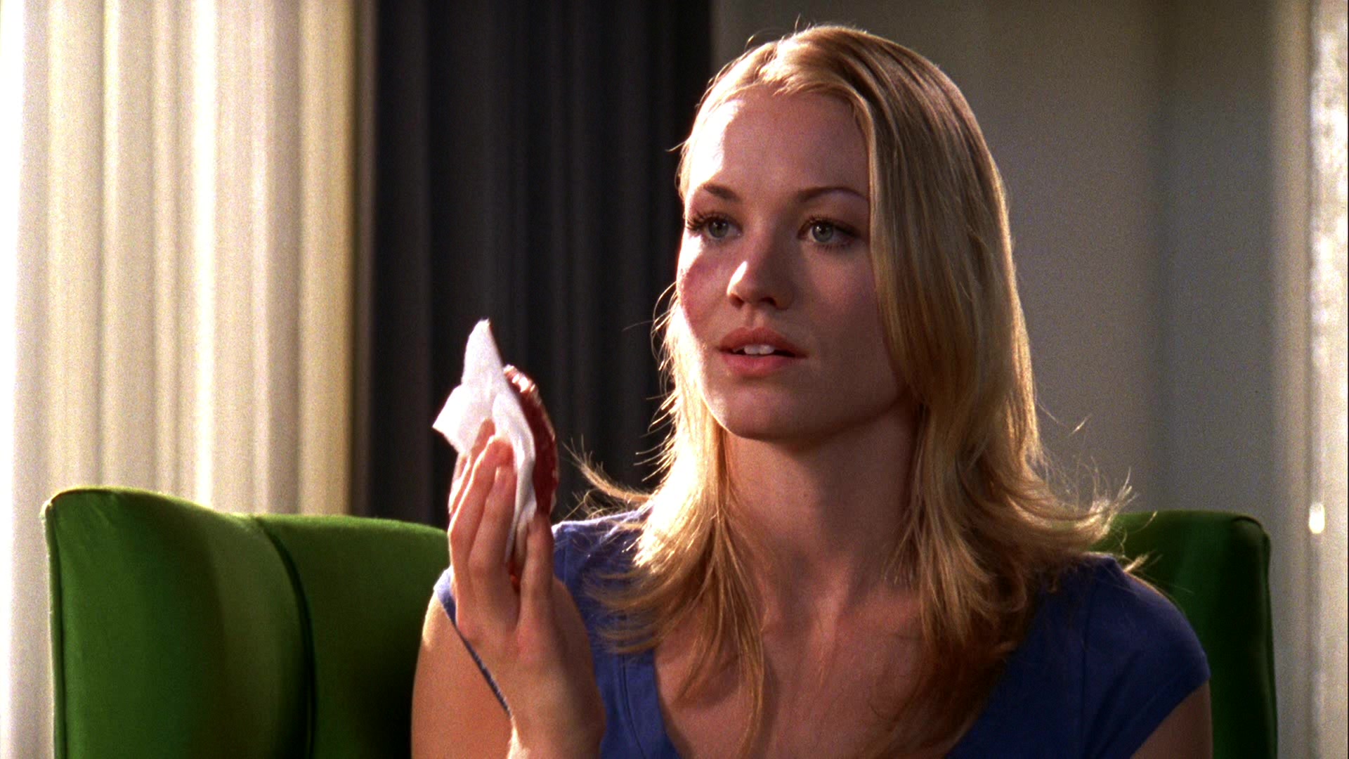 Chuck_2x04_ChuckVersustheCougars_0664.jpg