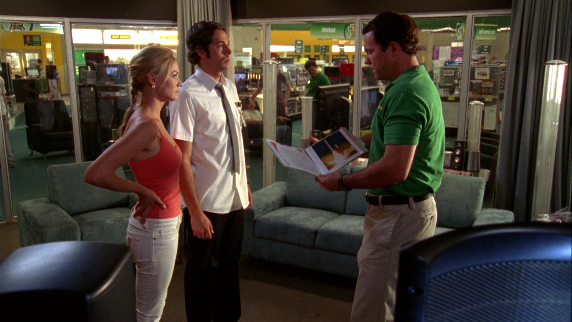 Chuck_2x05_ChuckVersusTomSawyer_0101.jpg