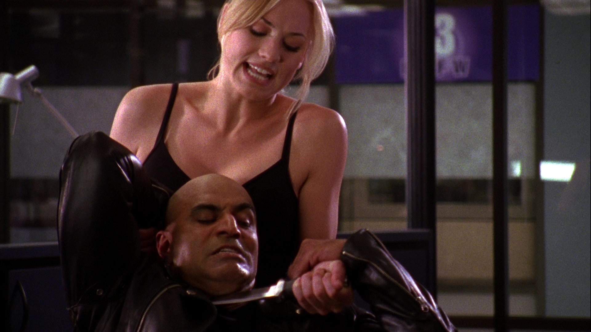 Chuck_2x05_ChuckVersusTomSawyer_0229.jpg