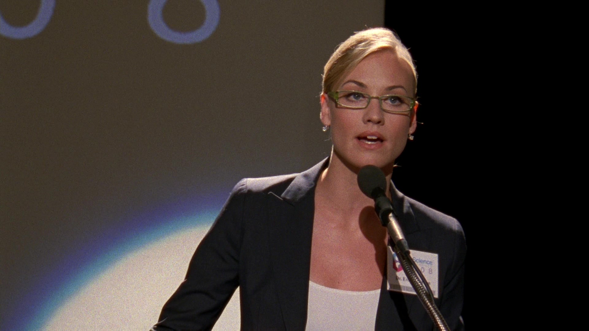 Chuck_2x06_ChuckVersustheEx_0188.jpg