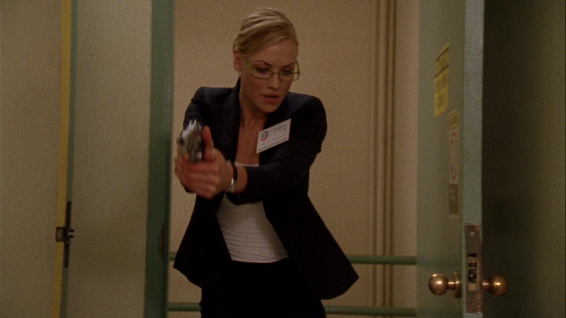 Chuck_2x06_ChuckVersustheEx_0193.jpg Chuck_2x06_ChuckVersustheEx_0193.jpg