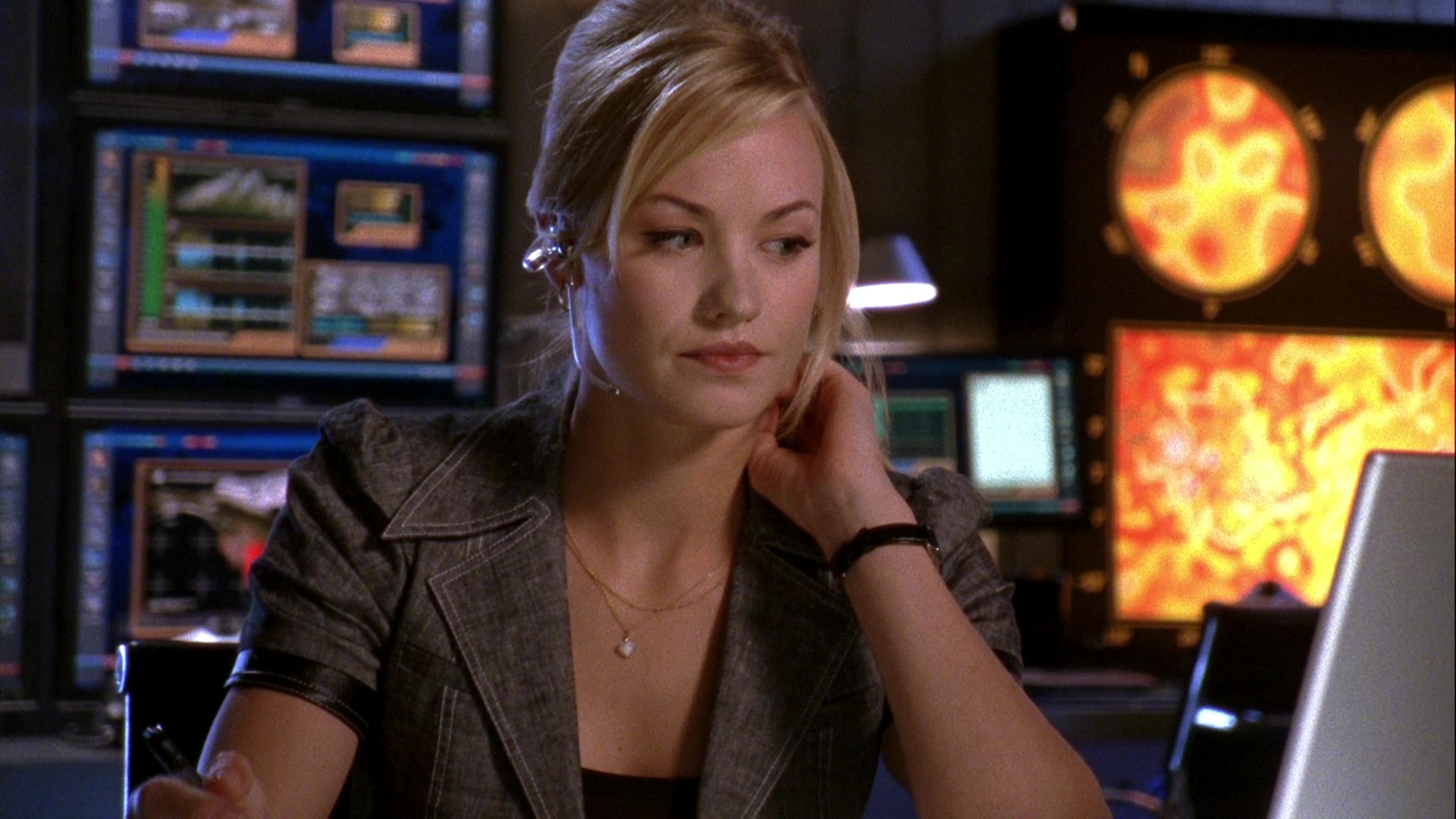 Chuck_2x06_ChuckVersustheEx_0238.jpg
