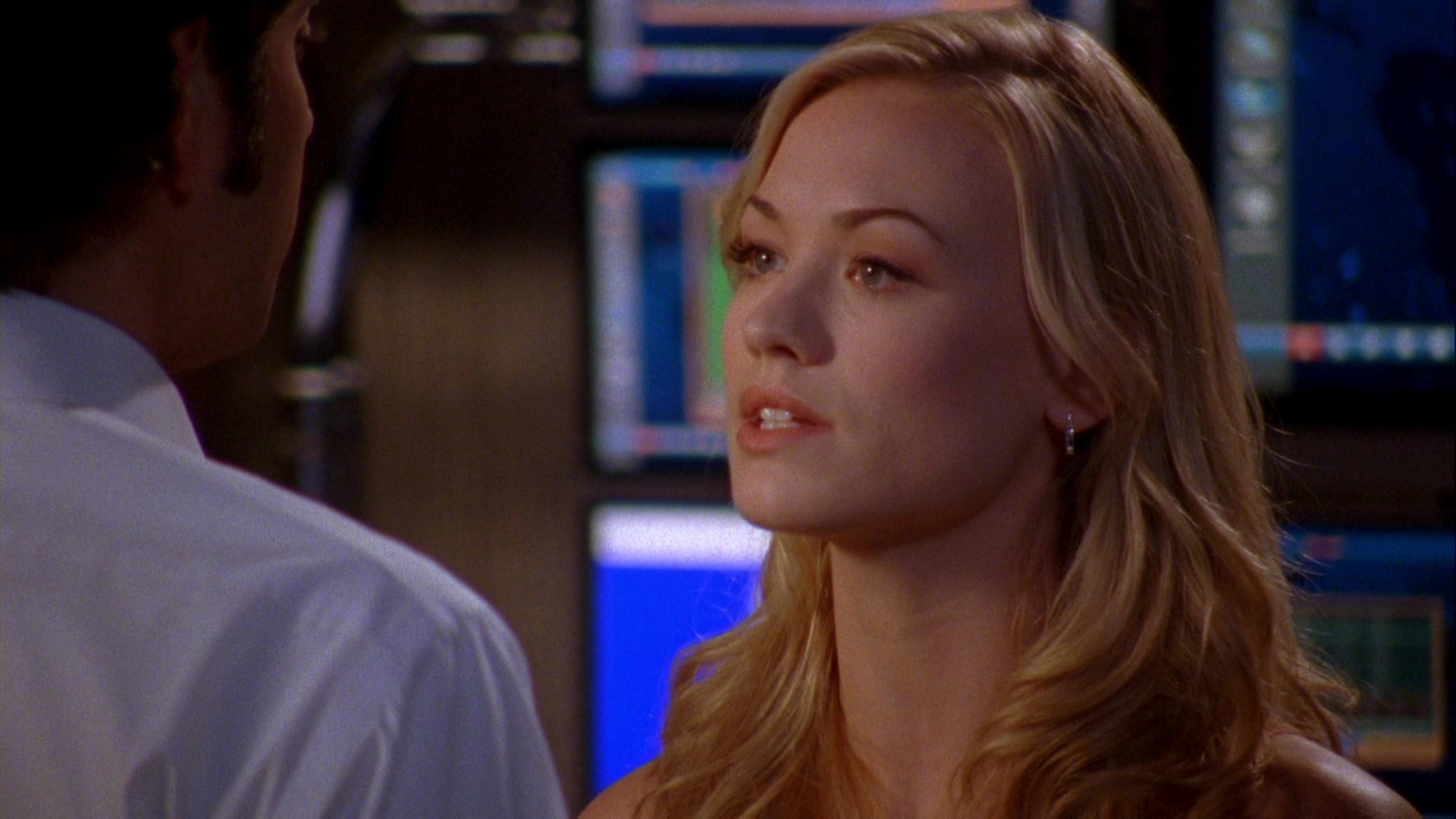 Chuck_2x08_ChuckVersustheGravitron_0071.jpg