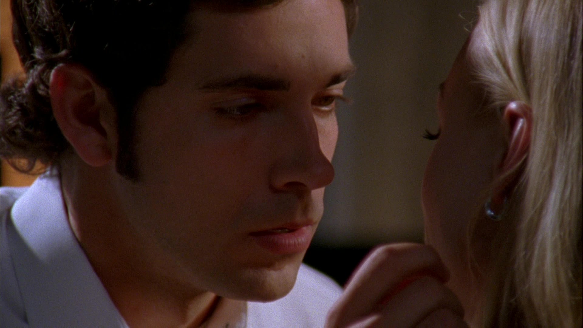Chuck_2x08_ChuckVersustheGravitron_0094.jpg