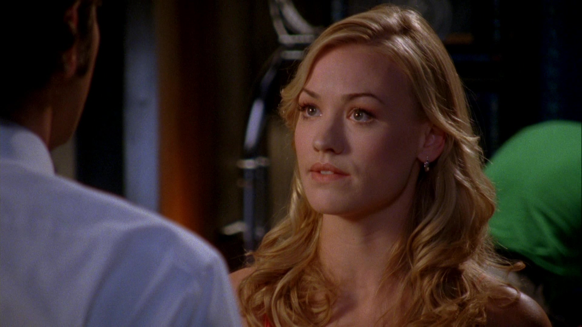 Chuck_2x08_ChuckVersustheGravitron_0102.jpg