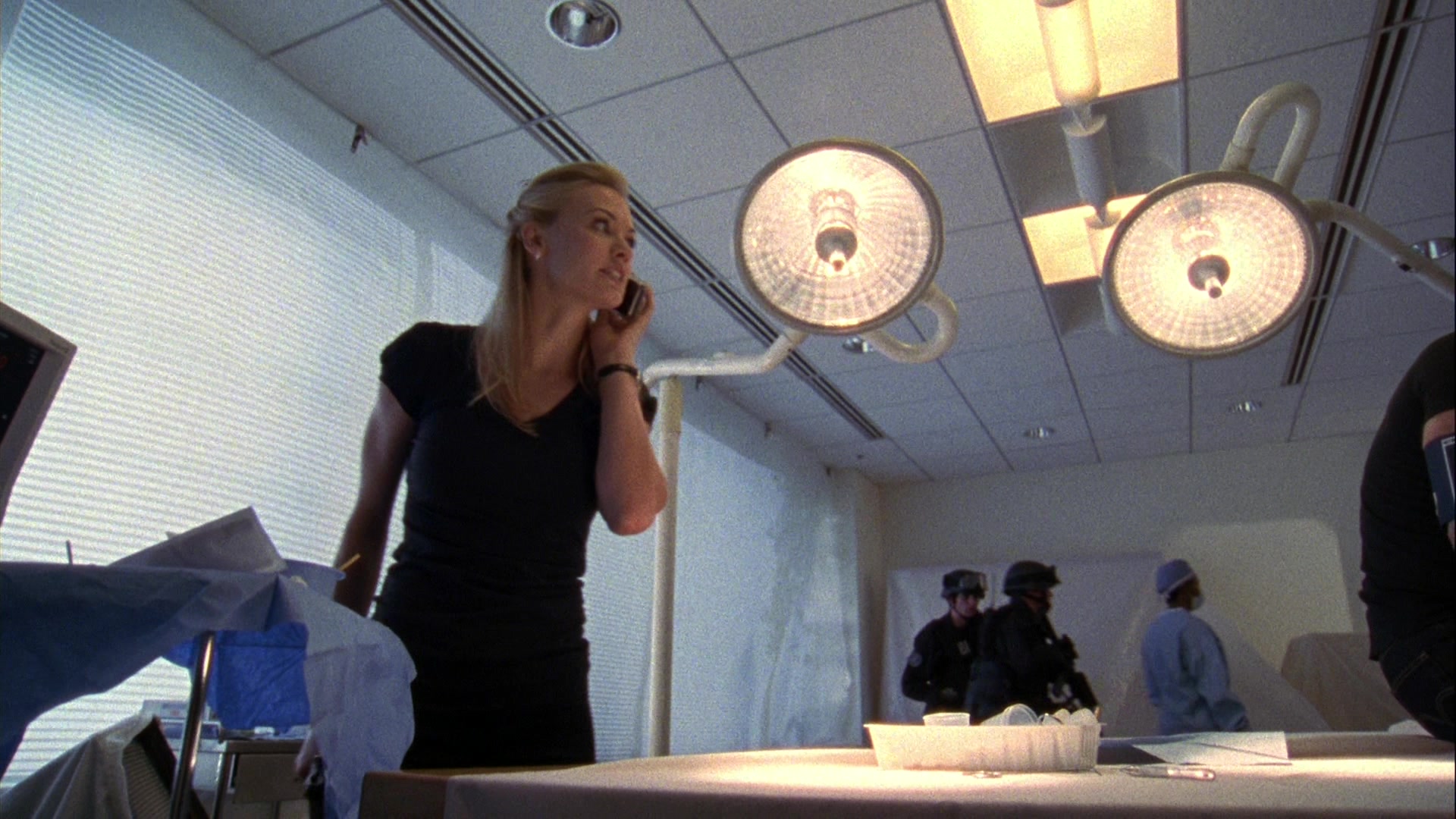 Chuck_2x08_ChuckVersustheGravitron_0145.jpg