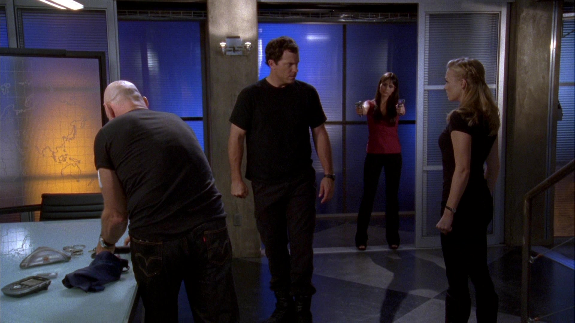 Chuck_2x08_ChuckVersustheGravitron_0158.jpg