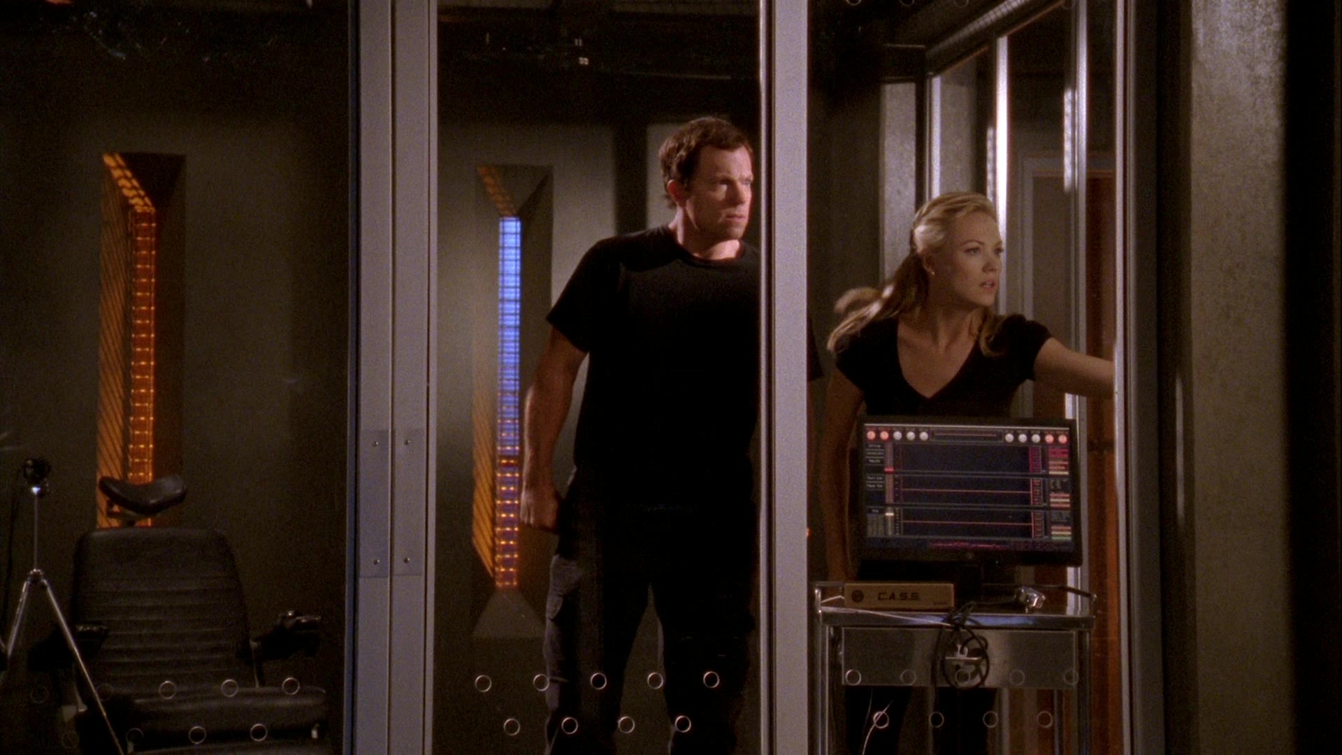 Chuck_2x08_ChuckVersustheGravitron_0191.jpg