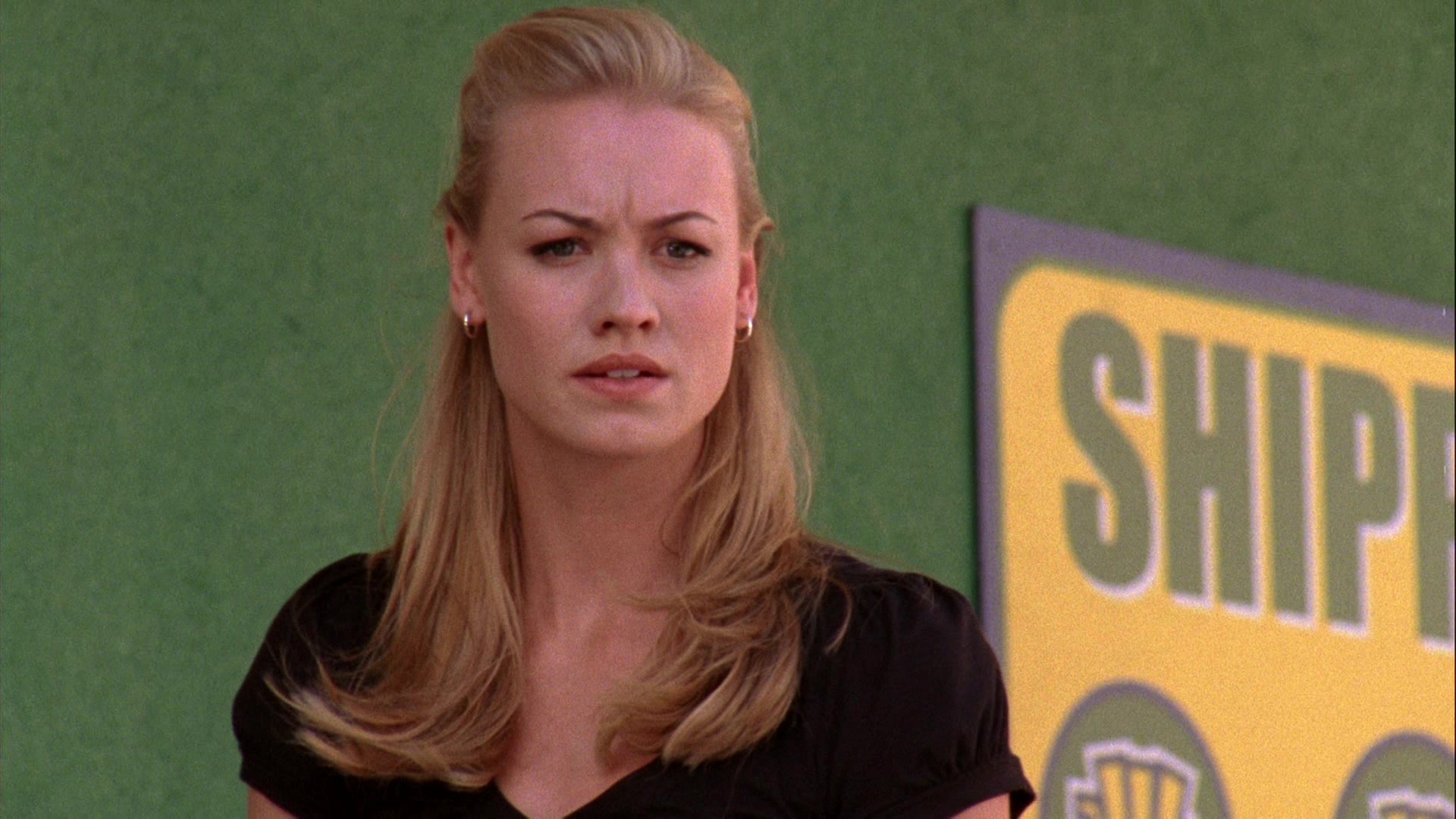 Chuck_2x08_ChuckVersustheGravitron_0208.jpg