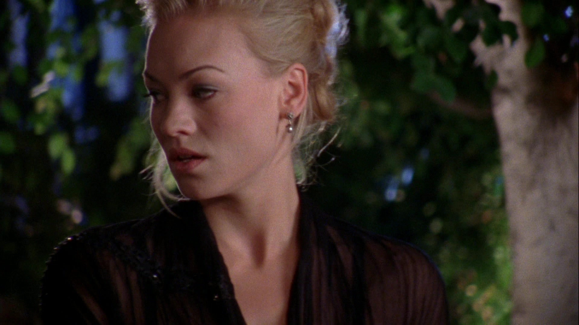 Chuck_2x10_ChuckVersustheDeLorean_0049.jpg