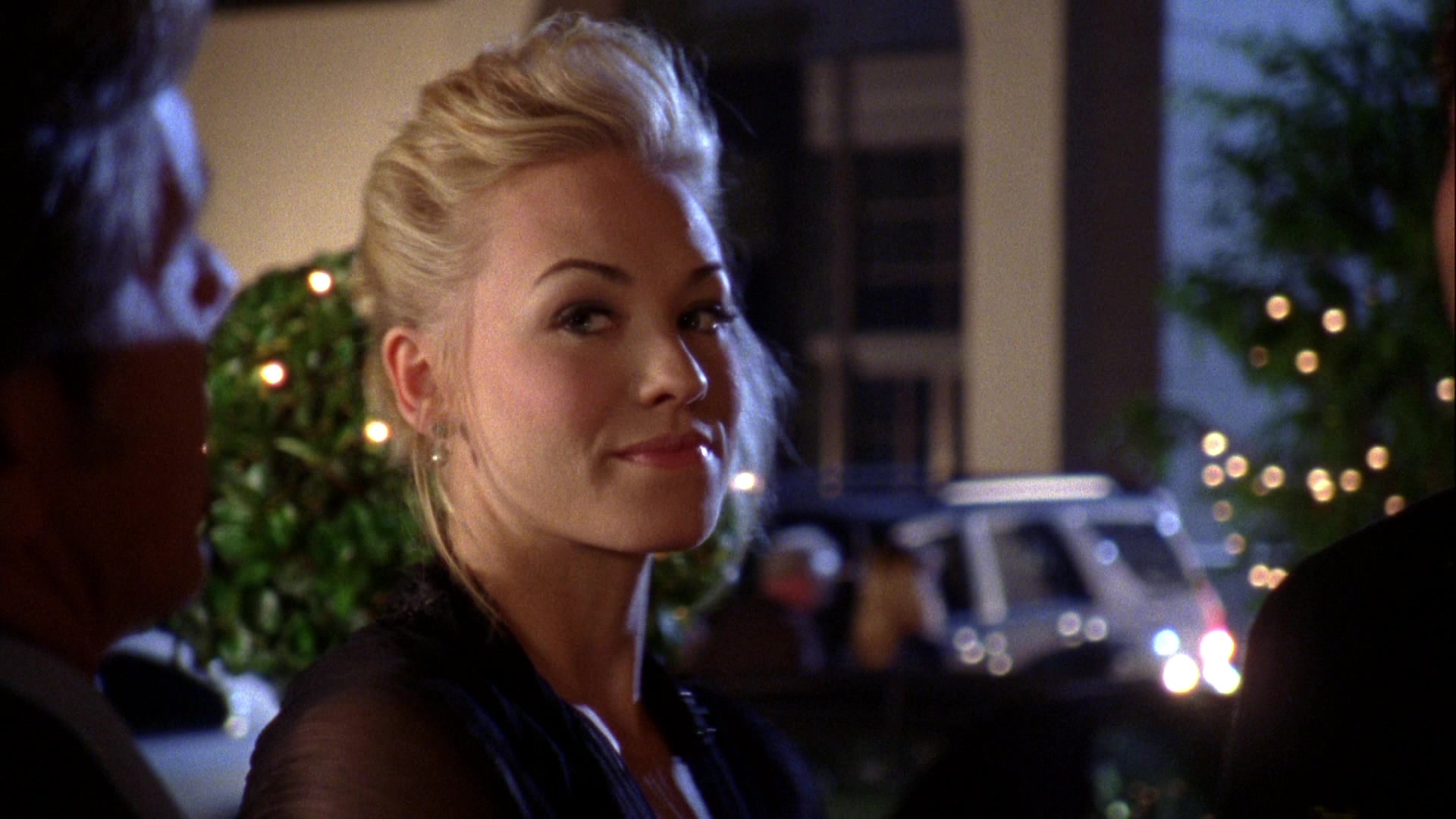 Chuck_2x10_ChuckVersustheDeLorean_0069.jpg