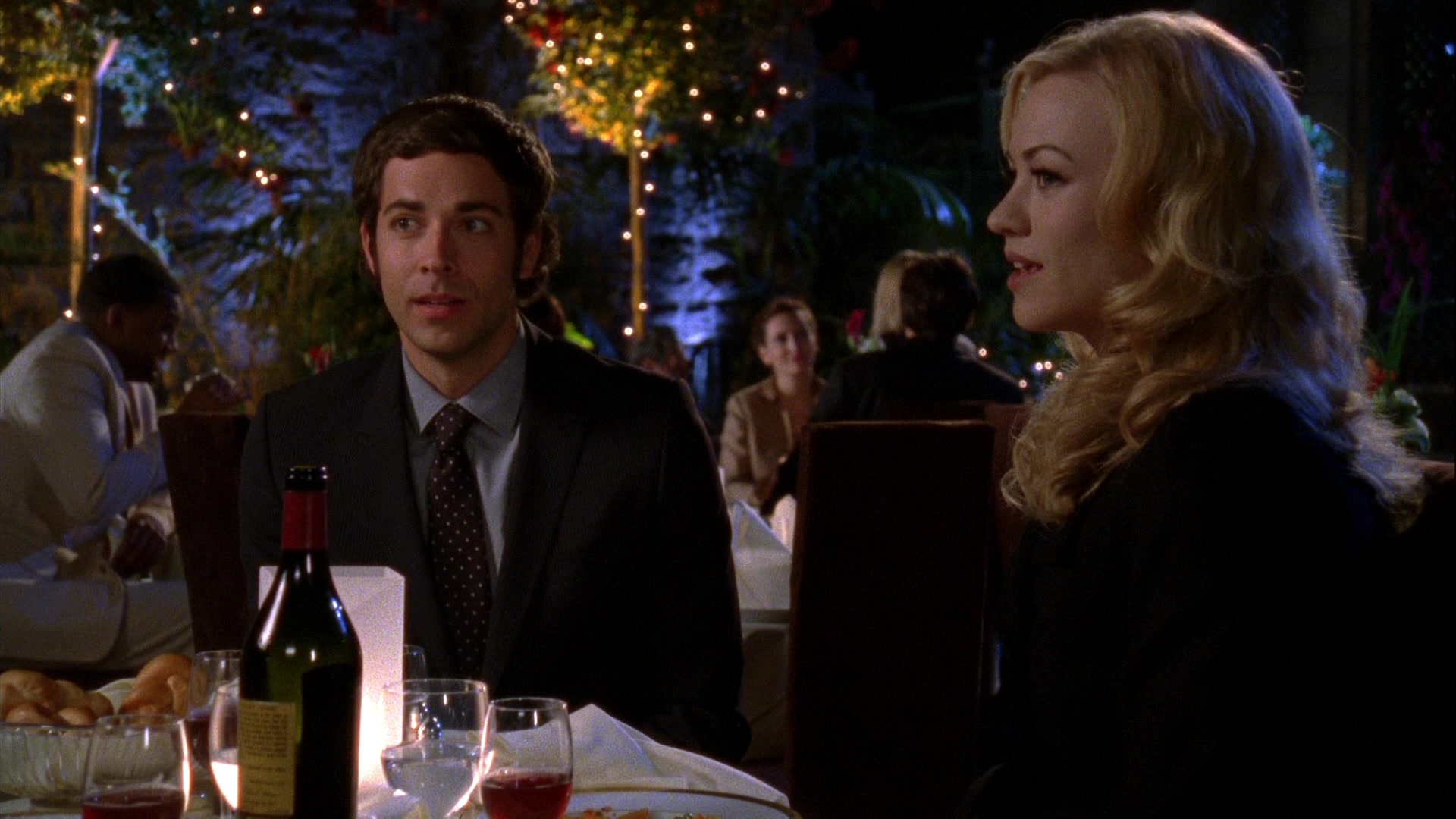 Chuck_2x10_ChuckVersustheDeLorean_0174.jpg