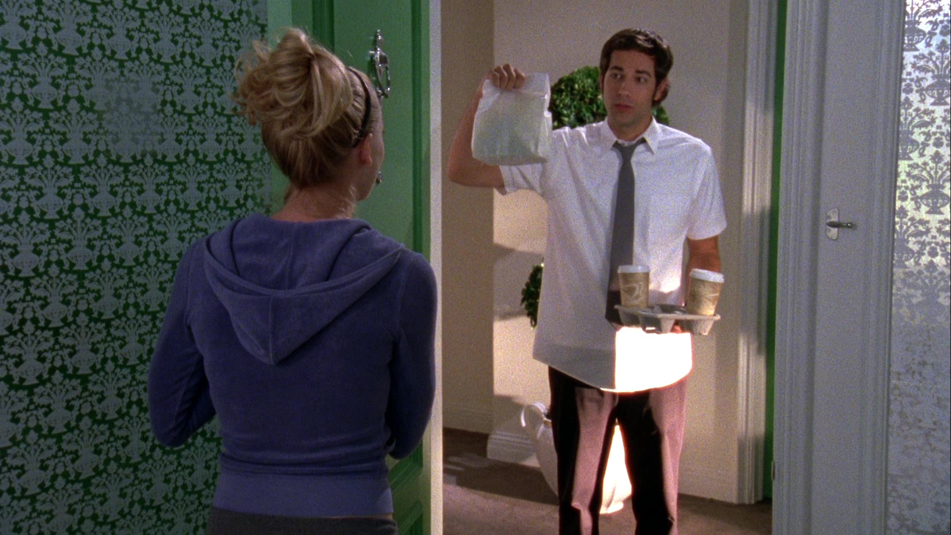 Chuck_2x10_ChuckVersustheDeLorean_0395.jpg