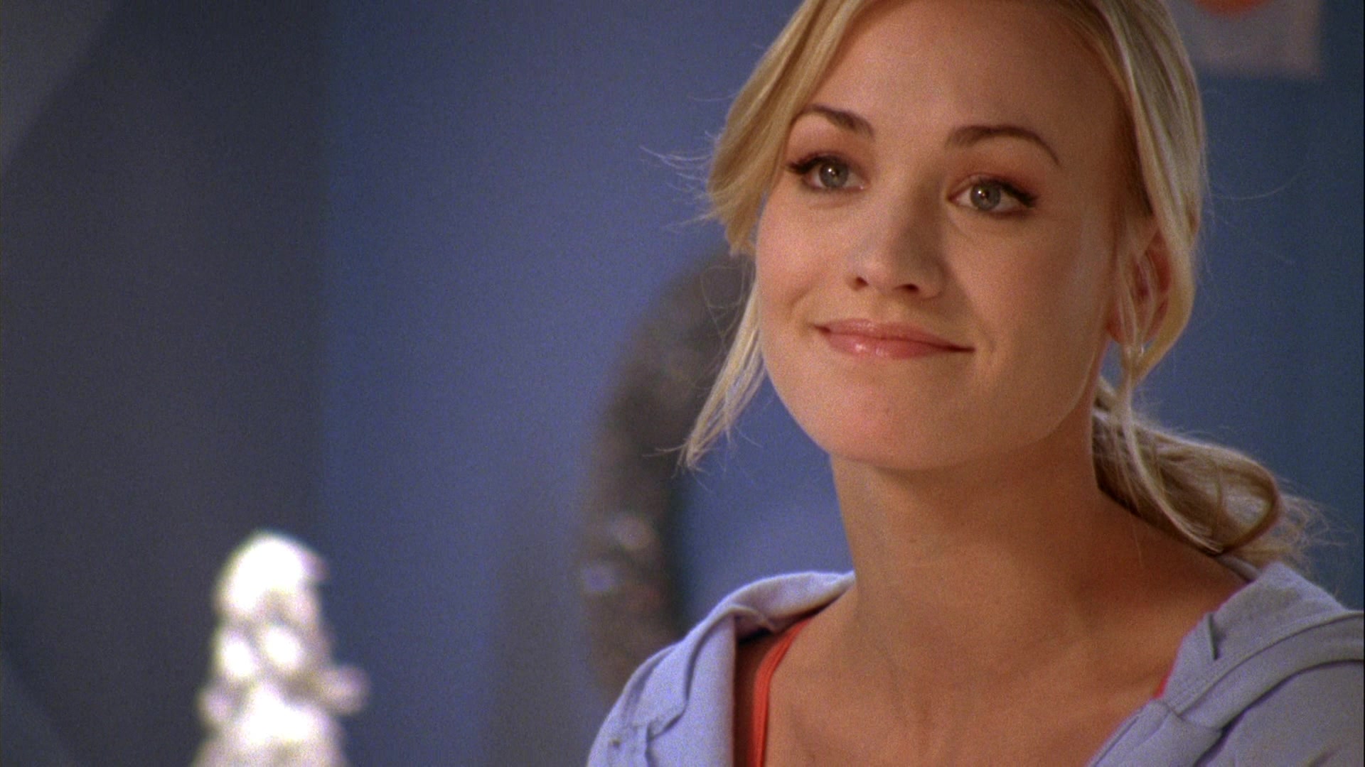 Chuck_2x11_ChuckVersusSantaClaus_0030.jpg