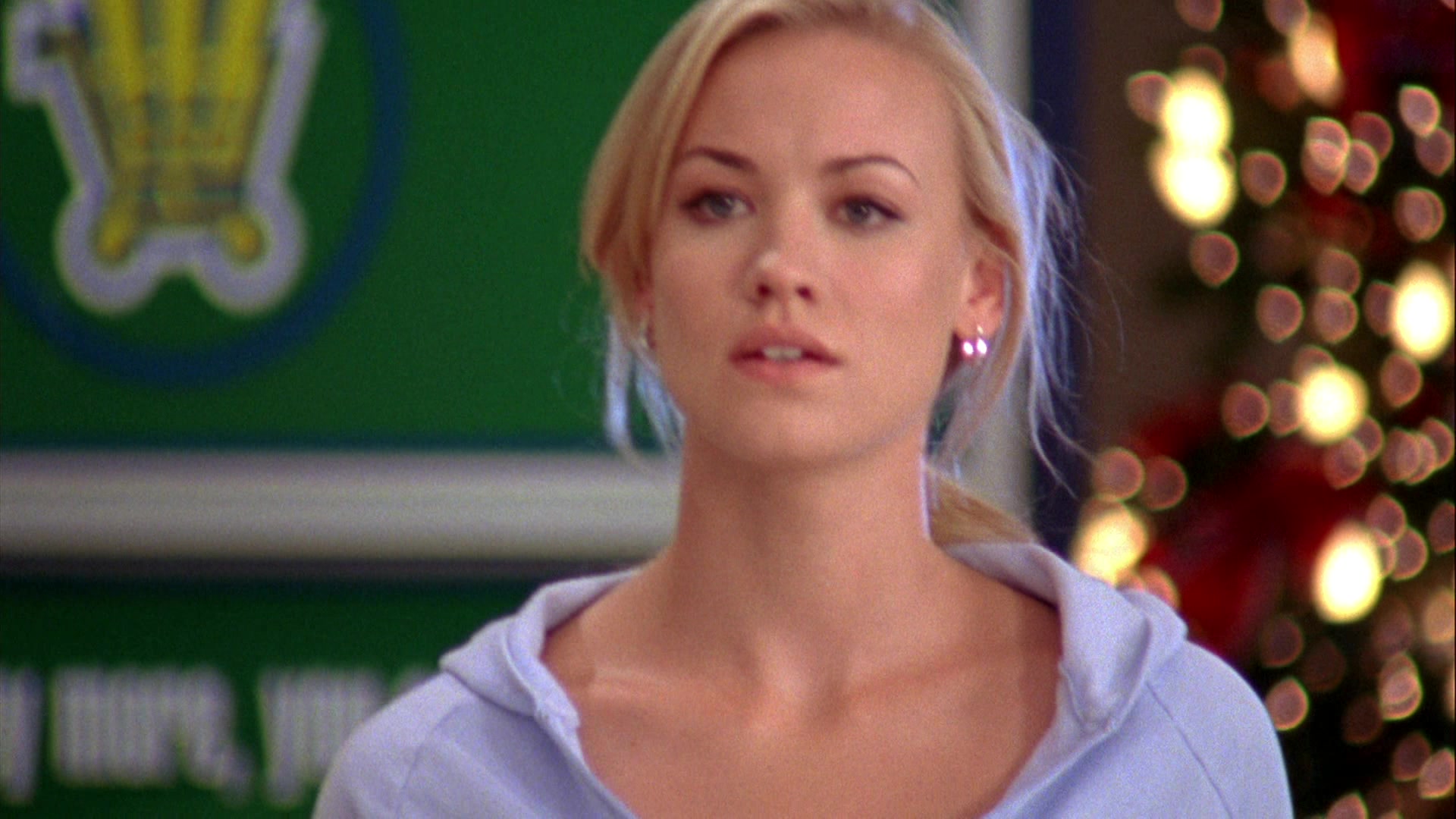 Chuck_2x11_ChuckVersusSantaClaus_0267.jpg