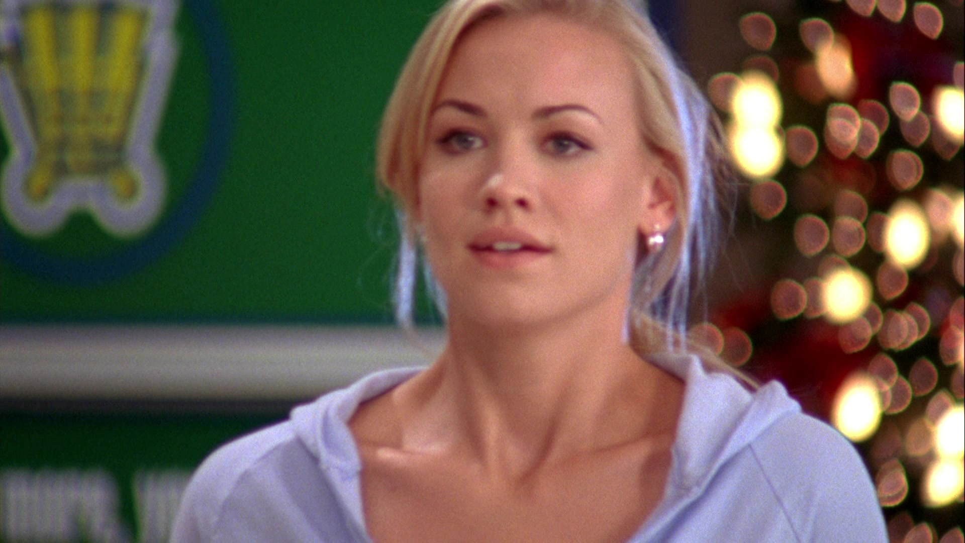 Chuck_2x11_ChuckVersusSantaClaus_0272.jpg Chuck_2x11_ChuckVersusSantaClaus_0272.jpg