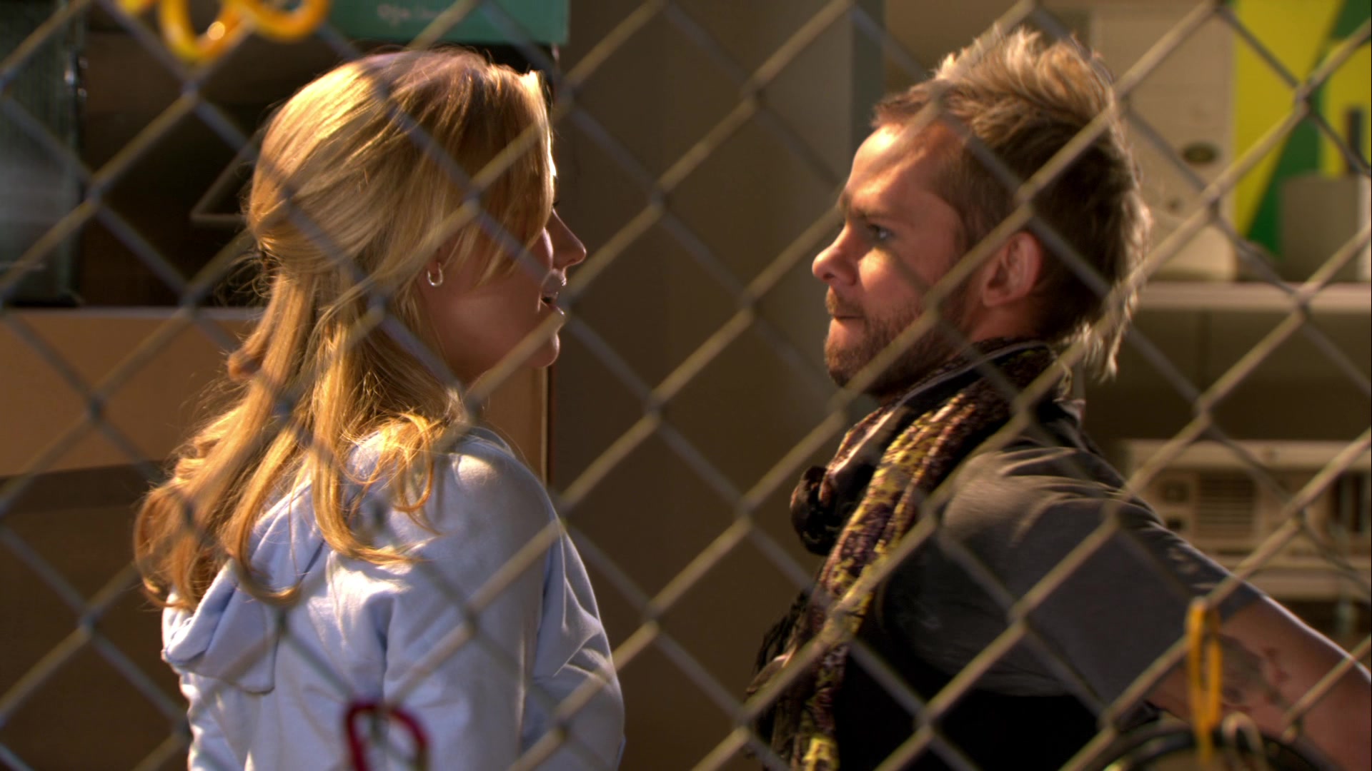 Chuck_2x12_ChuckVersustheThirdDimension_0075.jpg